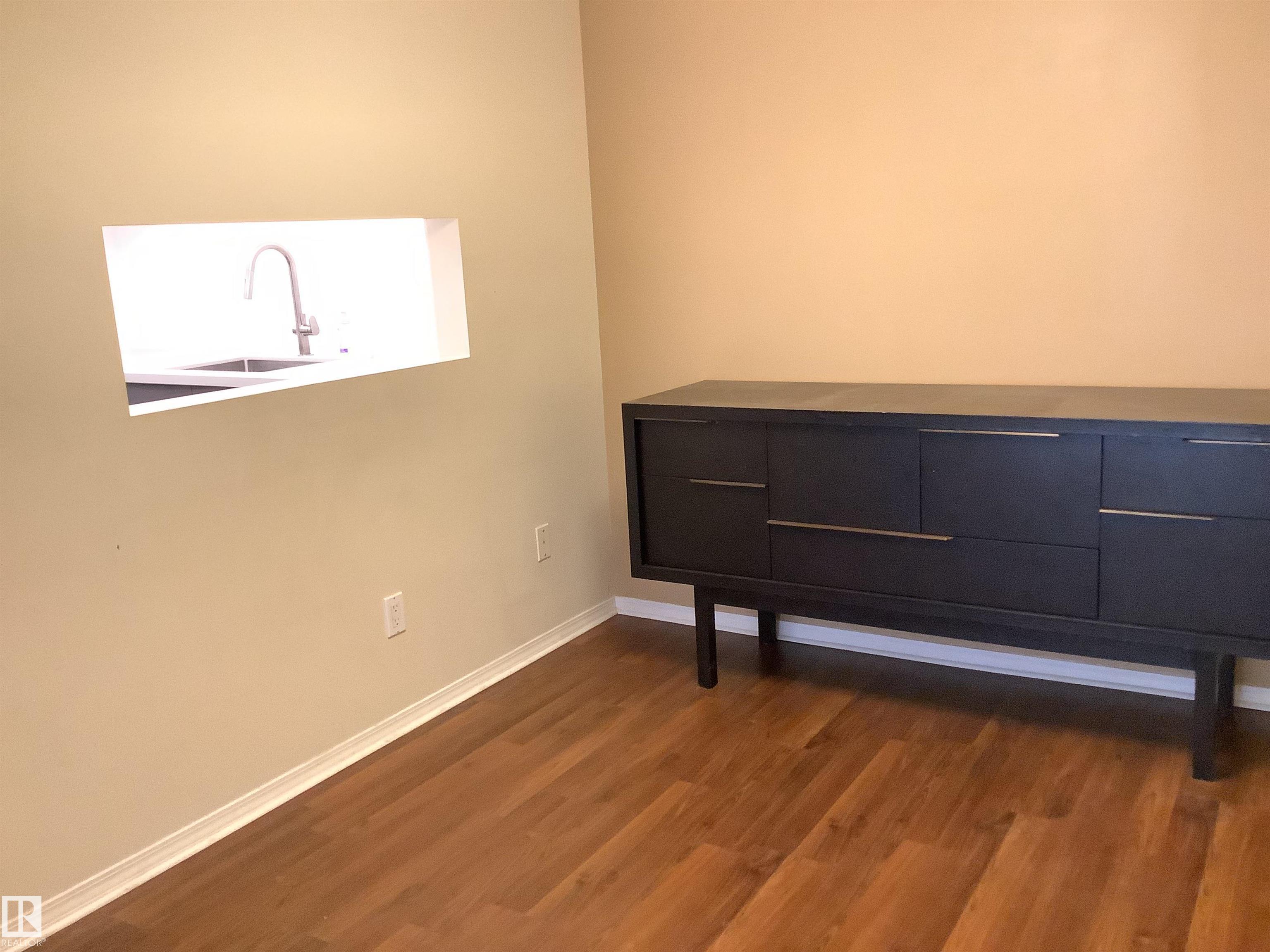 Photo 13 at 207 - 10171 119 Street NW, Wîhkwêntôwin, Edmonton
