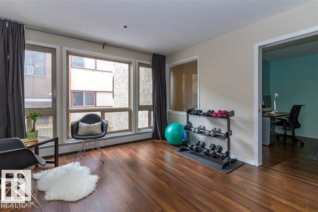 Photo 10 at 207 - 10171 119 Street NW, Wîhkwêntôwin, Edmonton