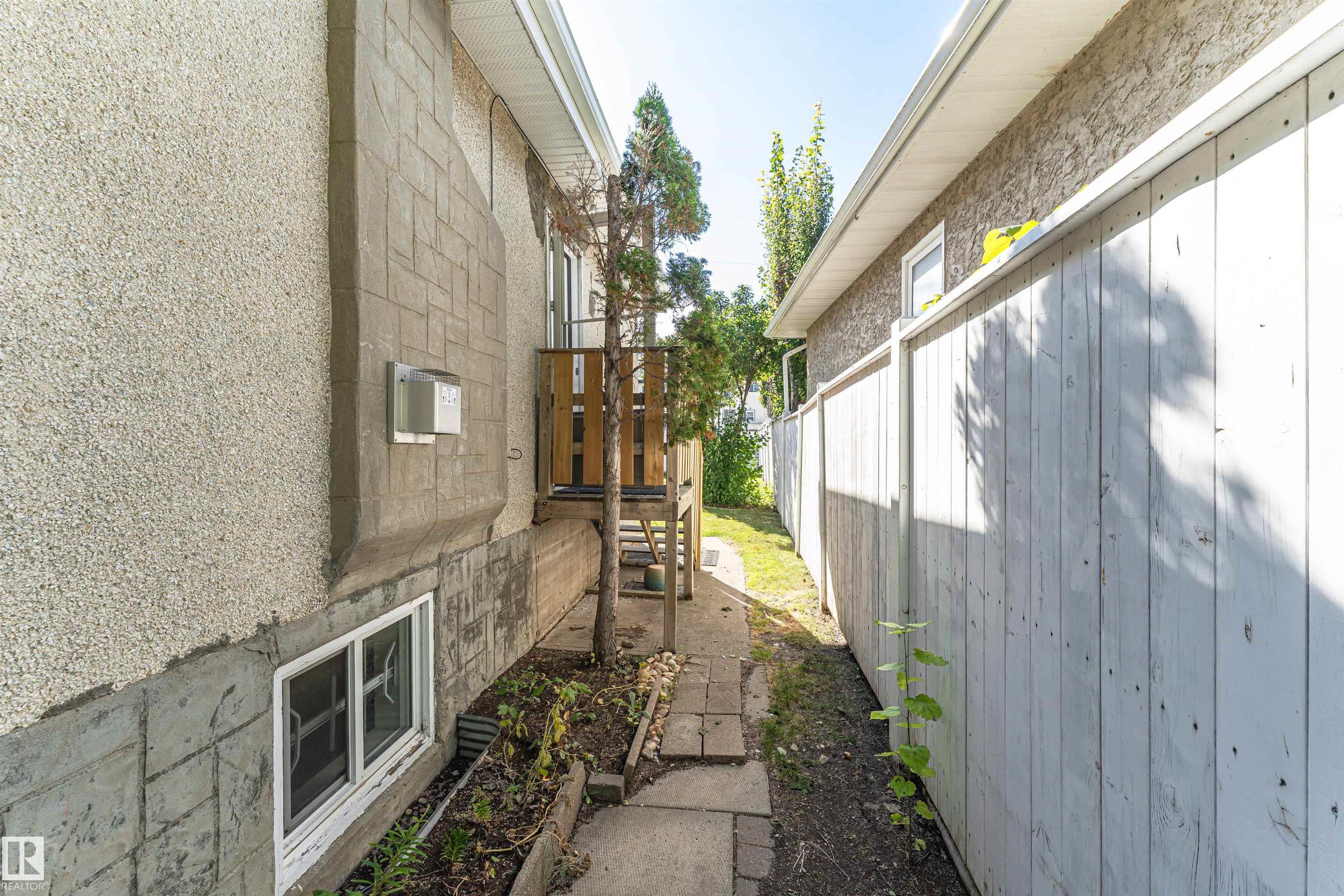 Photo 26 at 8743 Strathearn Drive NW, Strathearn, Edmonton