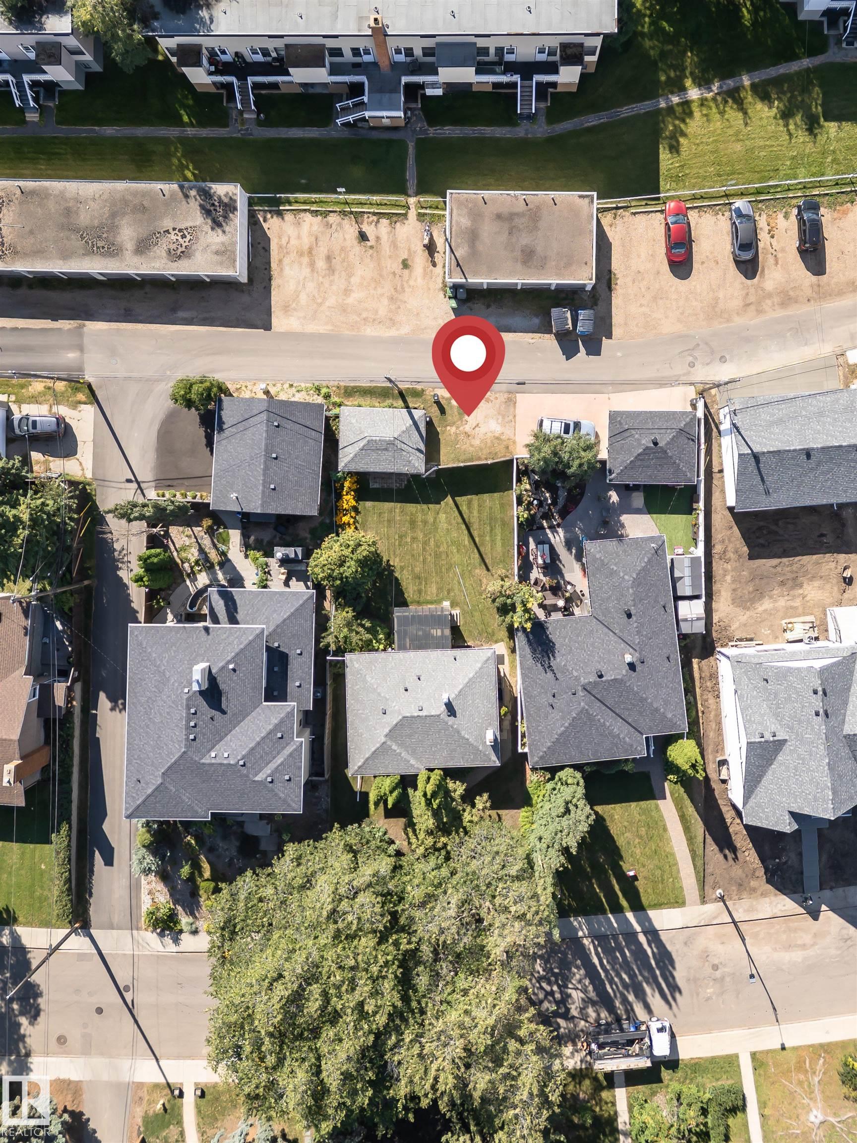 Photo 41 at 8743 Strathearn Drive NW, Strathearn, Edmonton