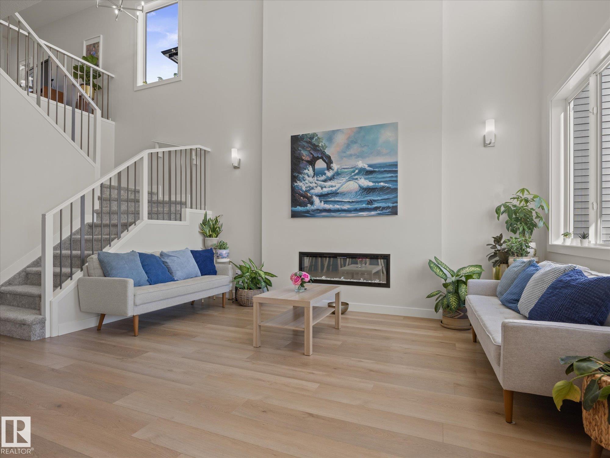 Photo 12 at 431 30 Avenue NW, Maple Crest, Edmonton