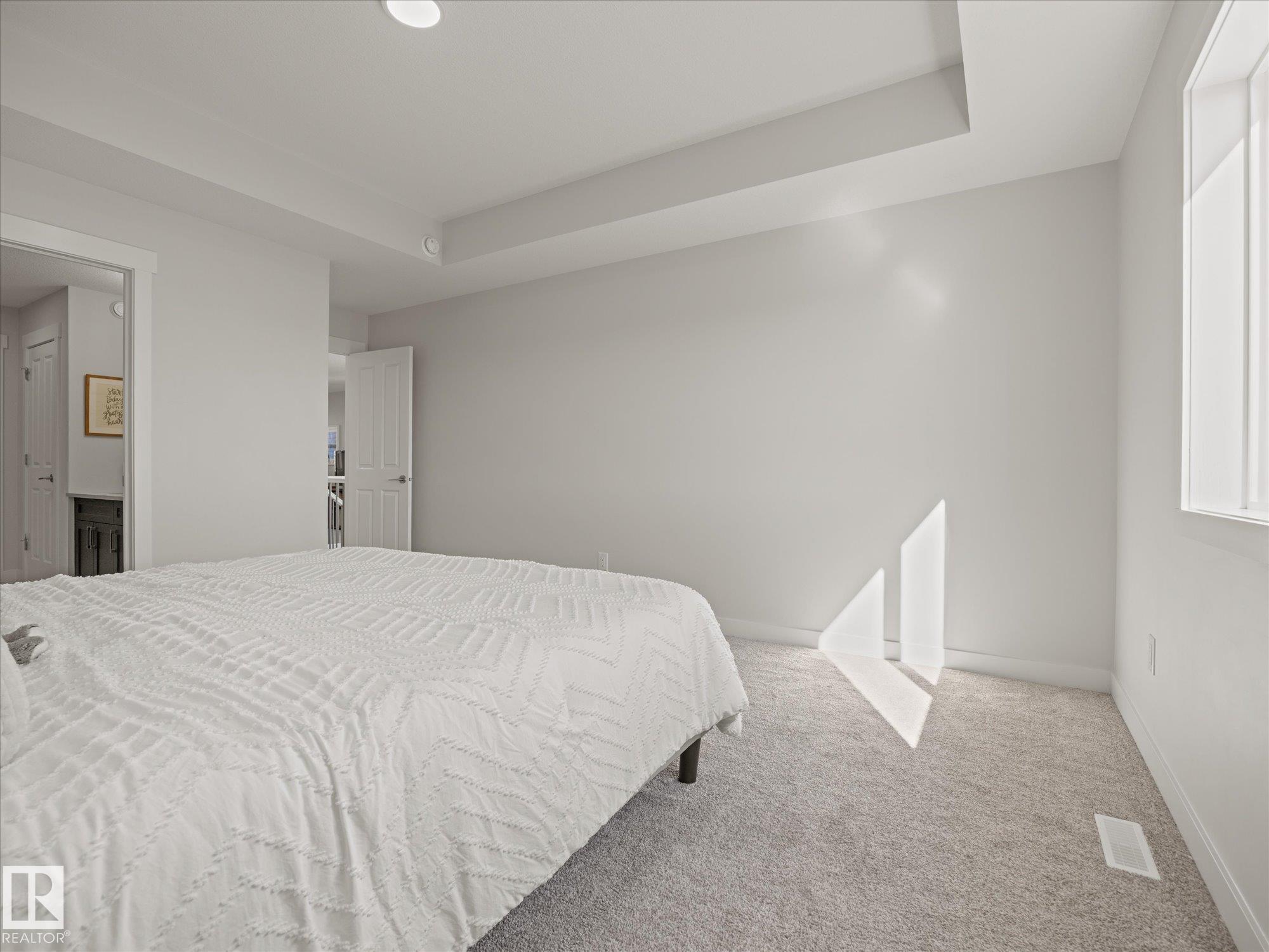 Photo 27 at 431 30 Avenue NW, Maple Crest, Edmonton