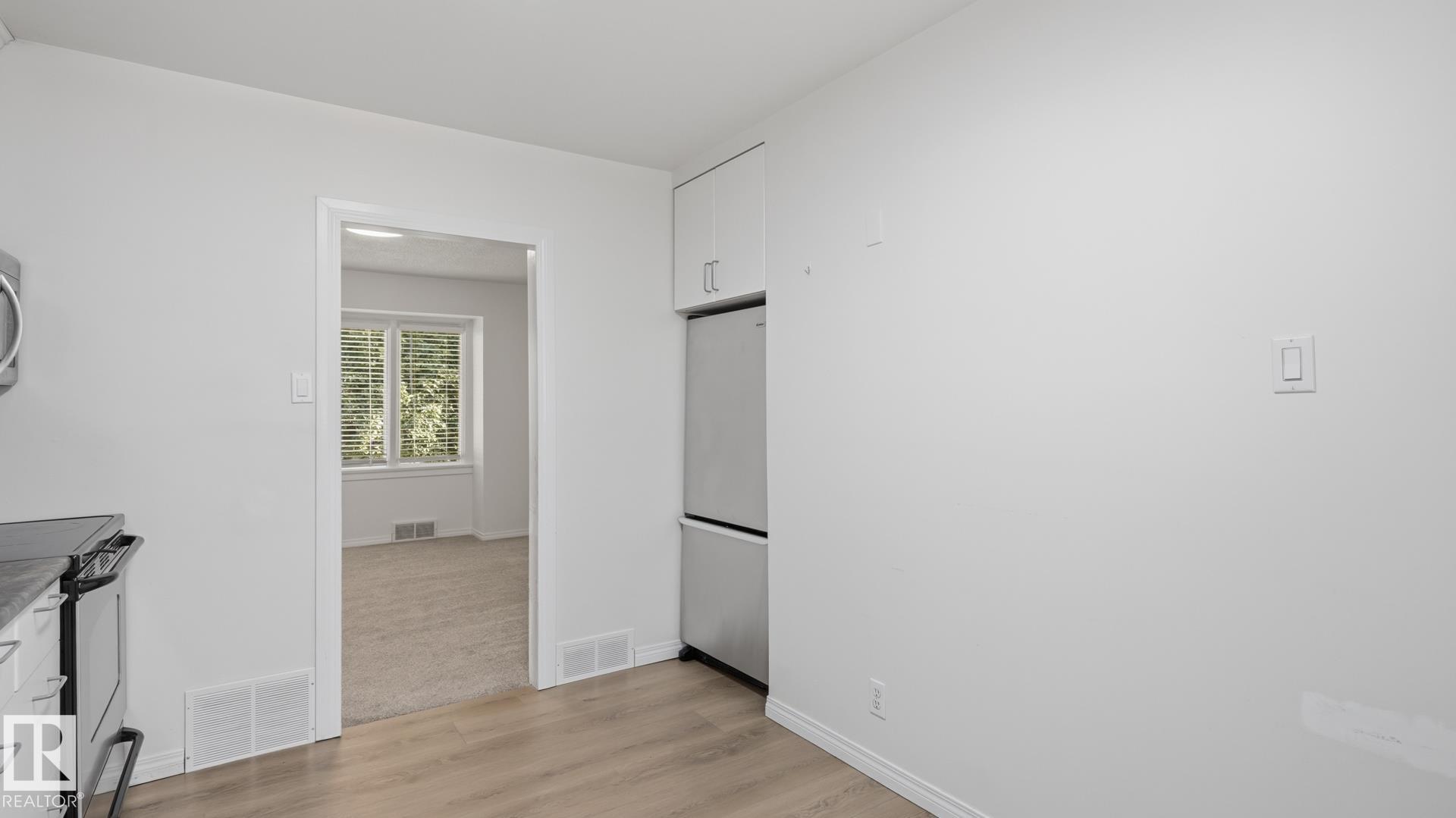 Photo 10 at 11836 62 Street NW, Montrose, Edmonton