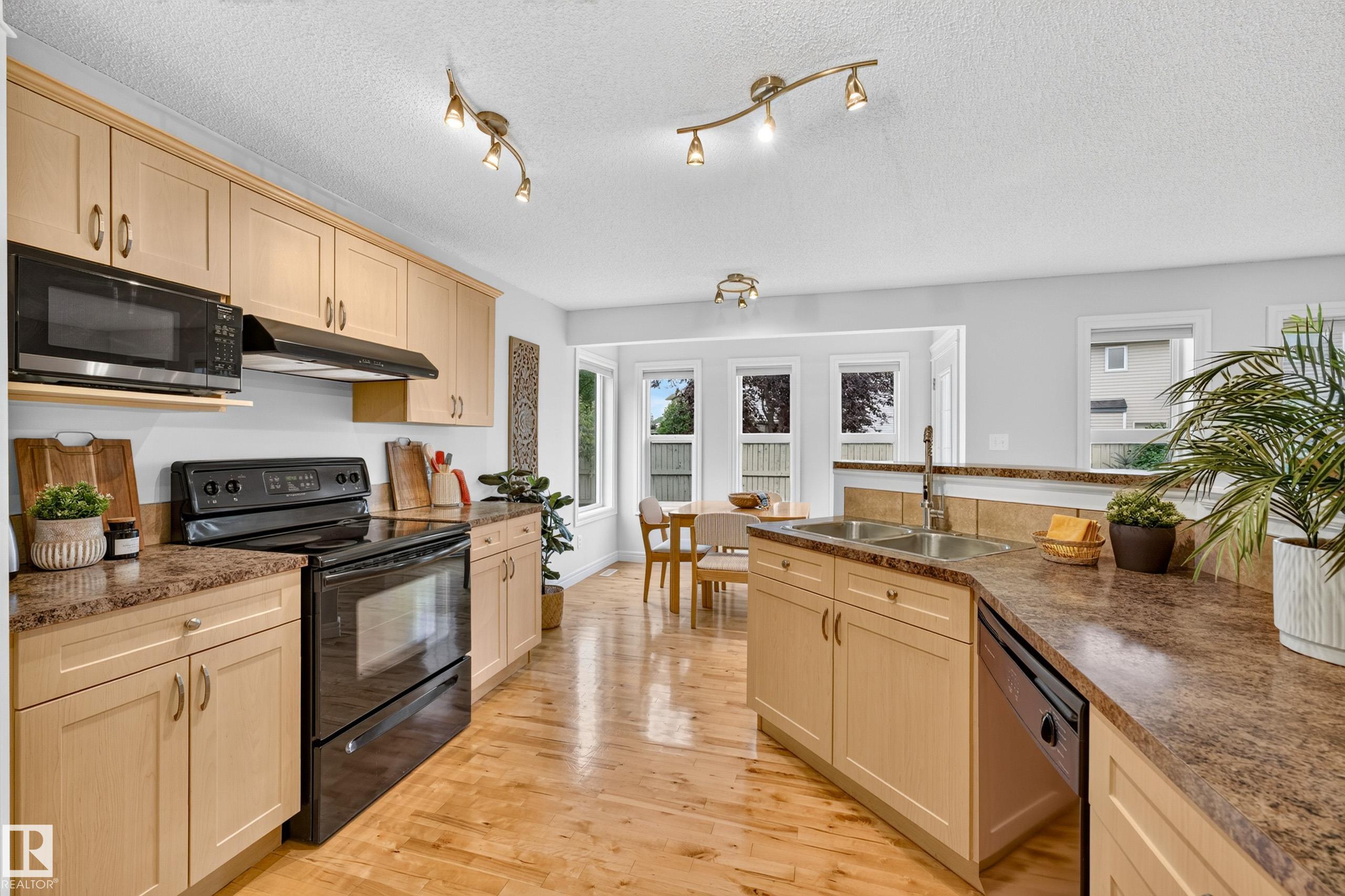 Photo 13 at 984 Rutherford Road SW, Rutherford, Edmonton