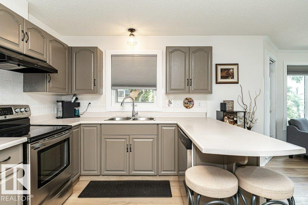 Photo 7 at 211 - 10610 76 Street NW, Forest Heights, Edmonton