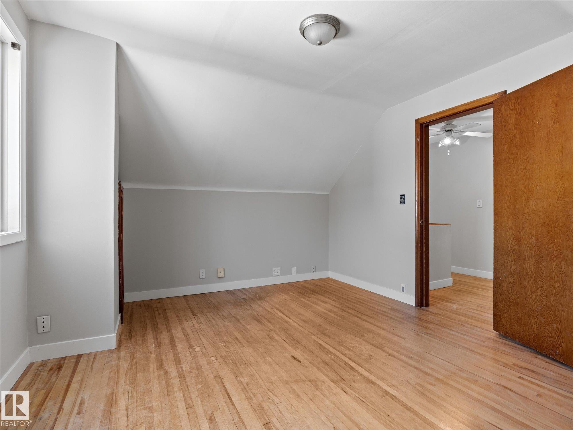 Photo 15 at 11119 62 Avenue NW, Parkallen, Edmonton