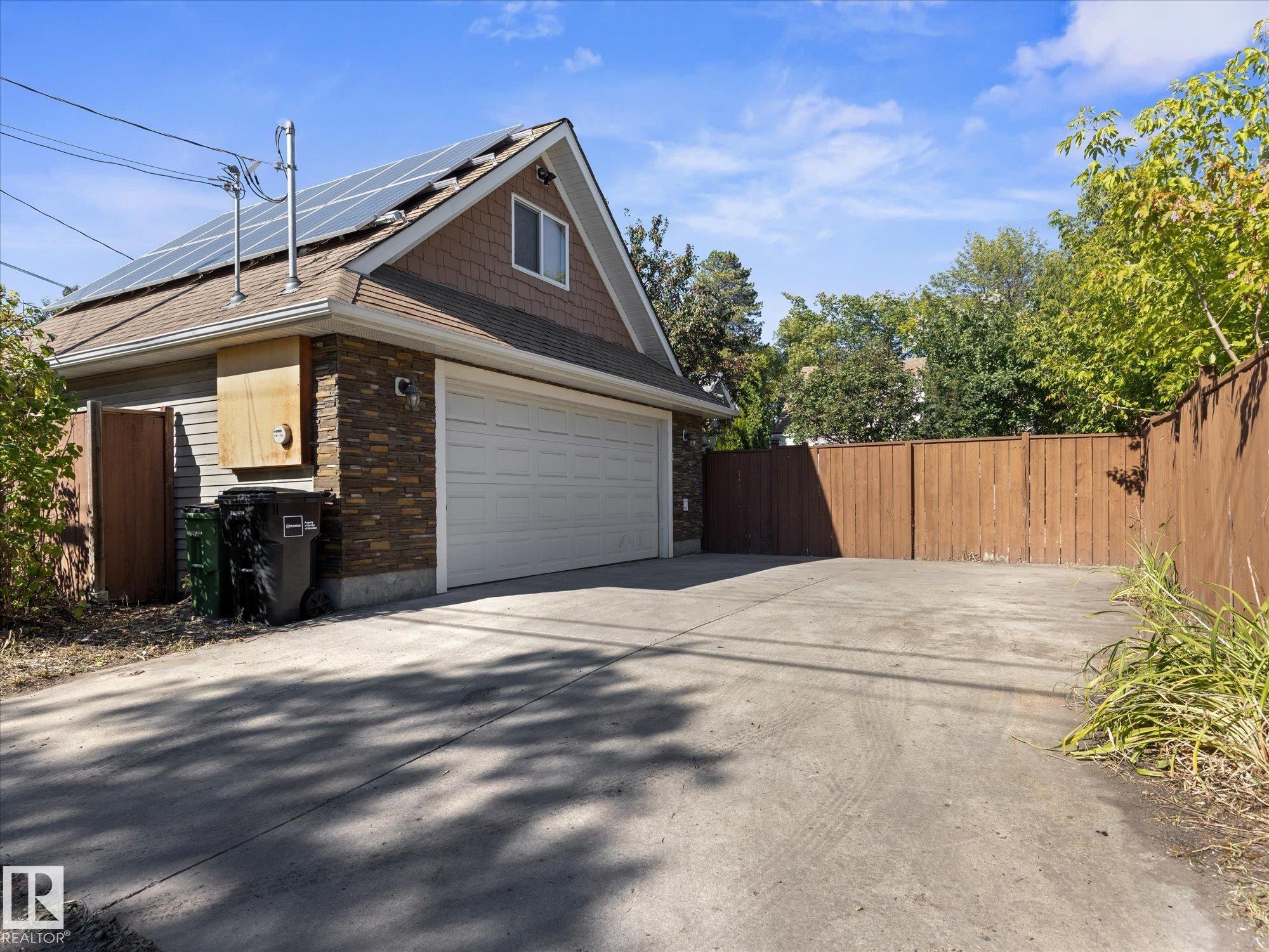Photo 29 at 11119 62 Avenue NW, Parkallen, Edmonton
