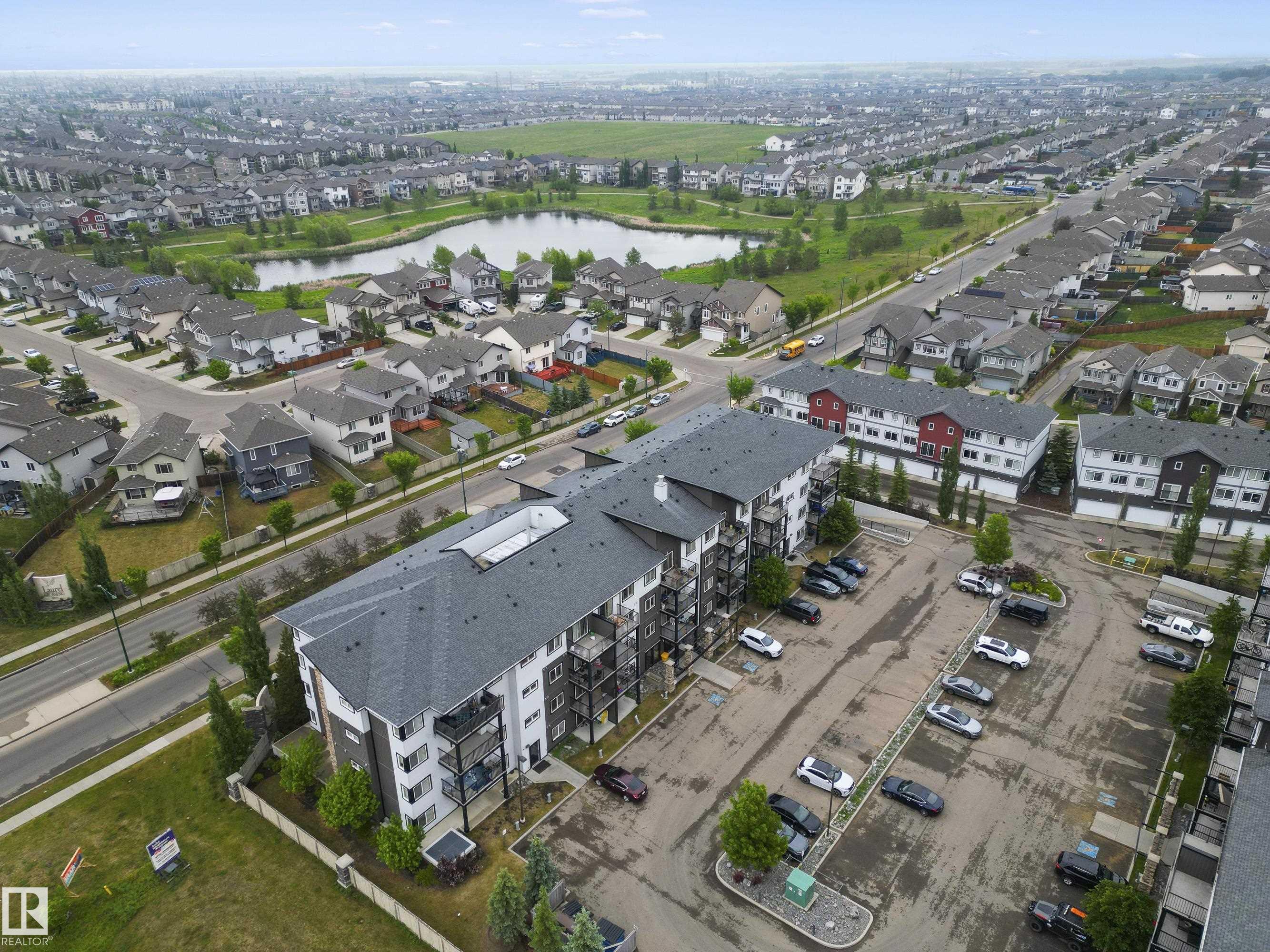 Photo 2 at 114 - 3357 16a Avenue NW, Laurel, Edmonton