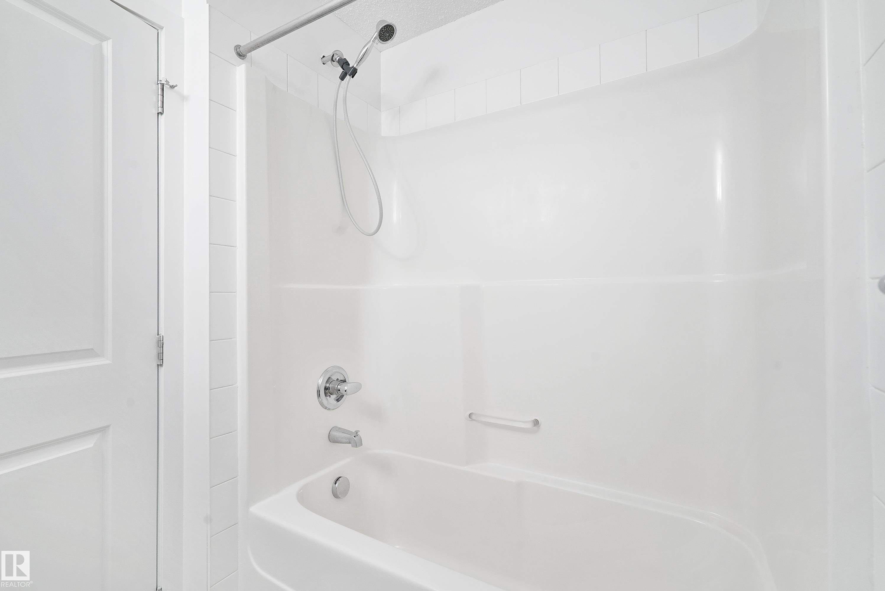 Photo 36 at 114 - 3357 16a Avenue NW, Laurel, Edmonton