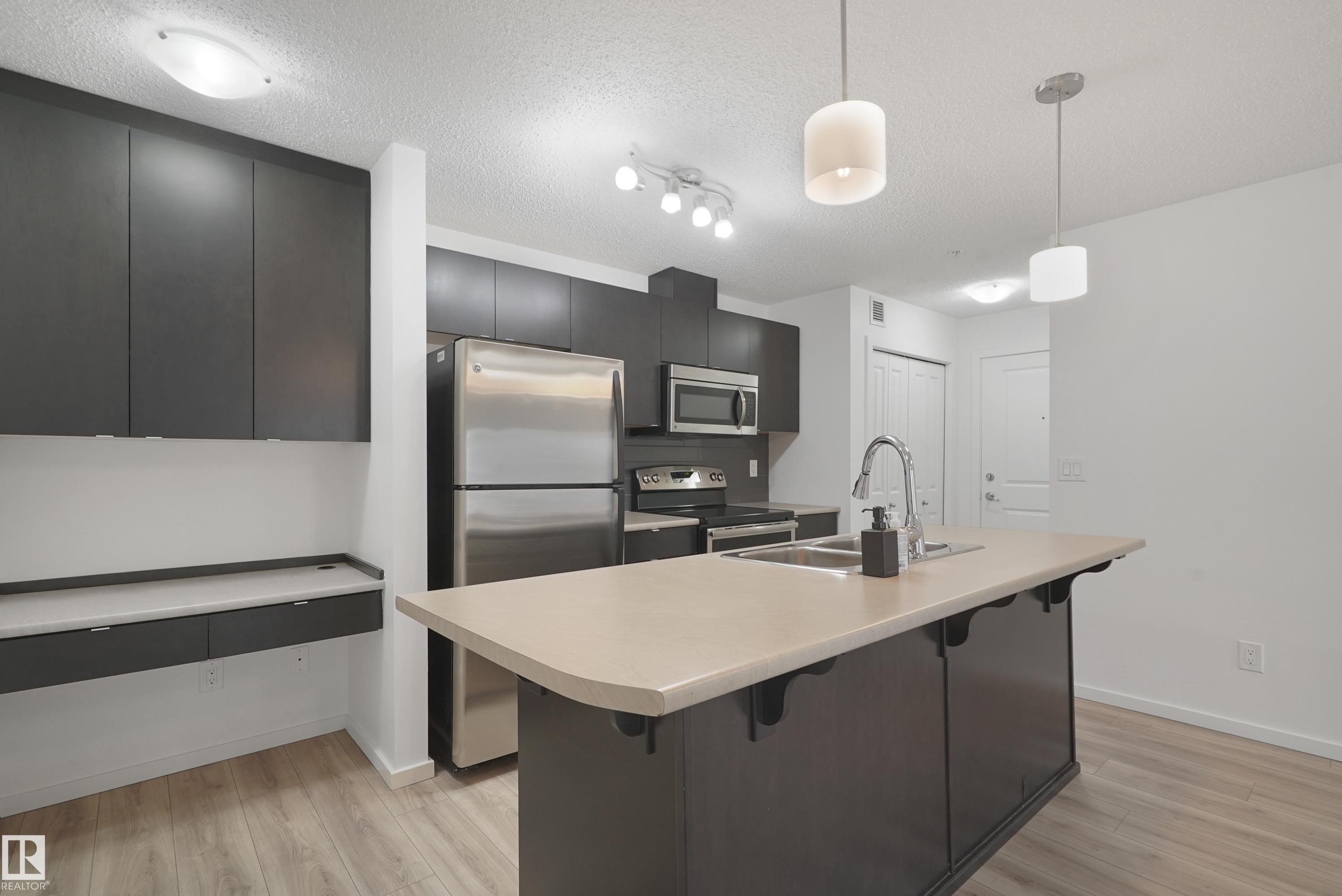 Photo 10 at 114 - 3357 16a Avenue NW, Laurel, Edmonton
