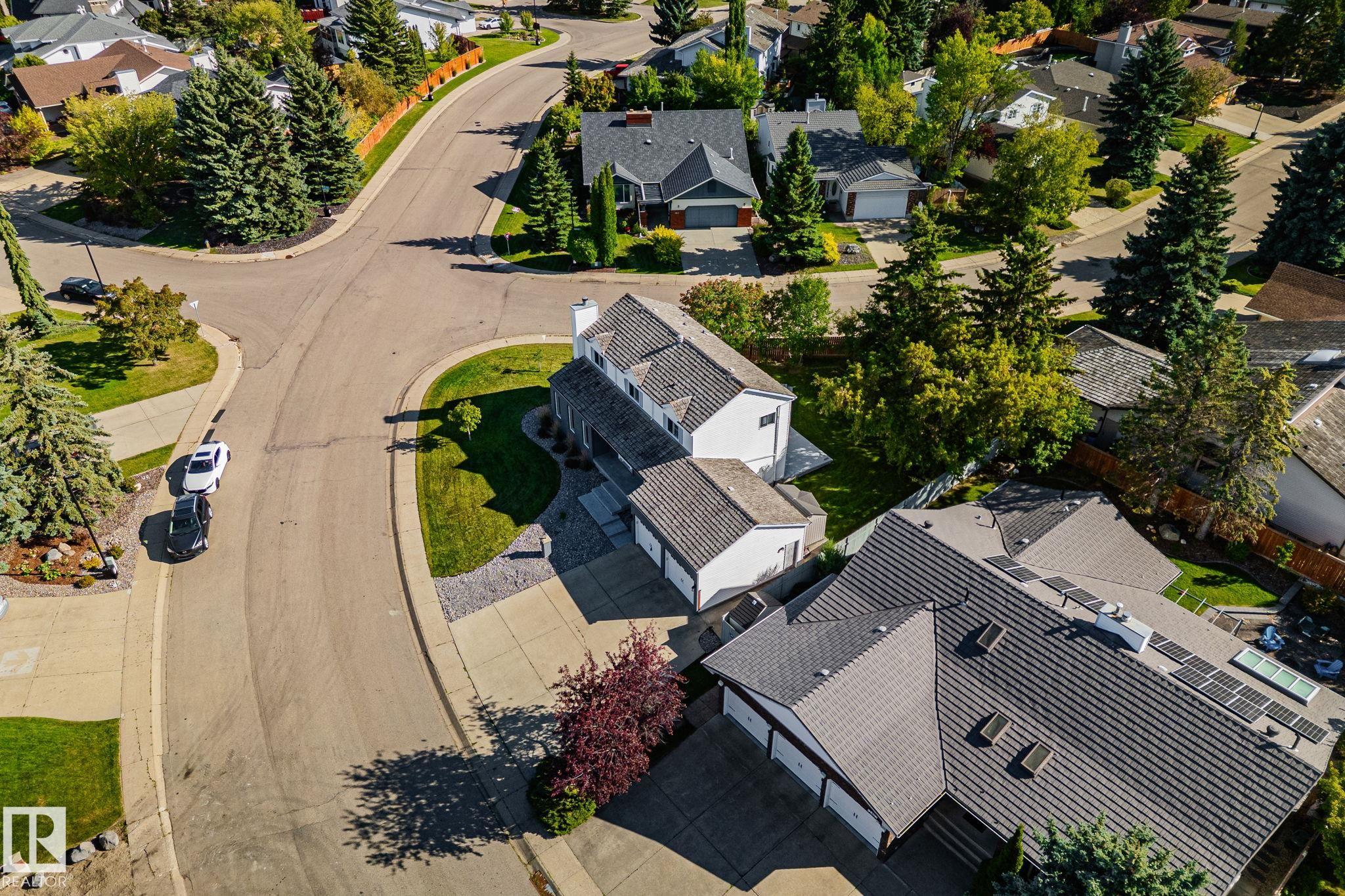 Photo 2 at 12403 29a Avenue NW, Blue Quill Estates, Edmonton