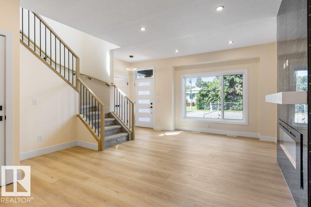 Photo 11 at 10323 79 Street NW, Forest Heights, Edmonton