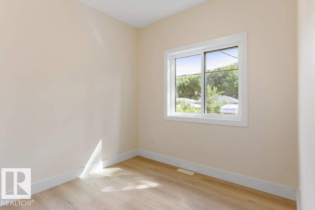 Photo 13 at 10323 79 Street NW, Forest Heights, Edmonton
