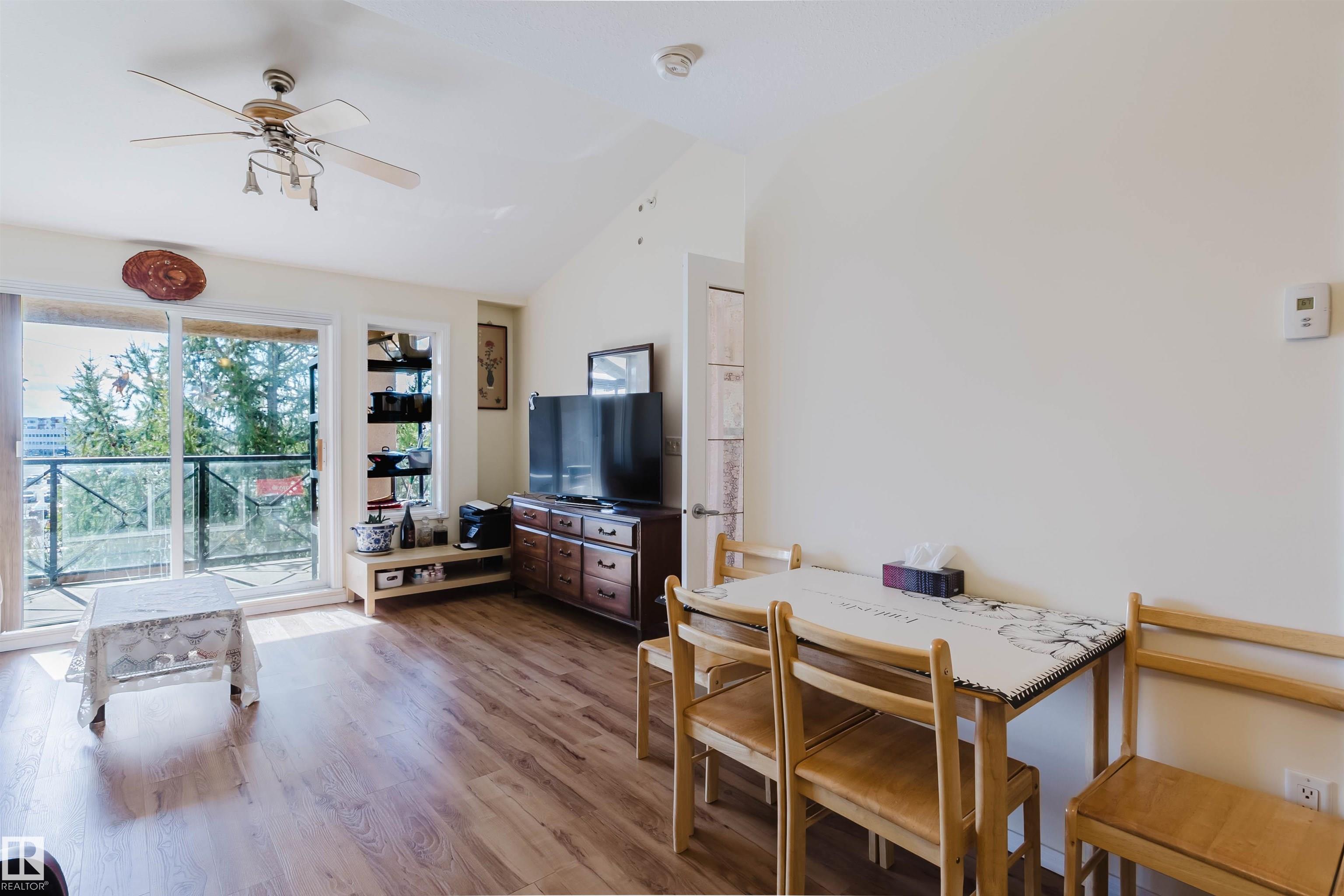 Photo 15 at 405 - 8922 156 Street NW, Meadowlark Park, Edmonton
