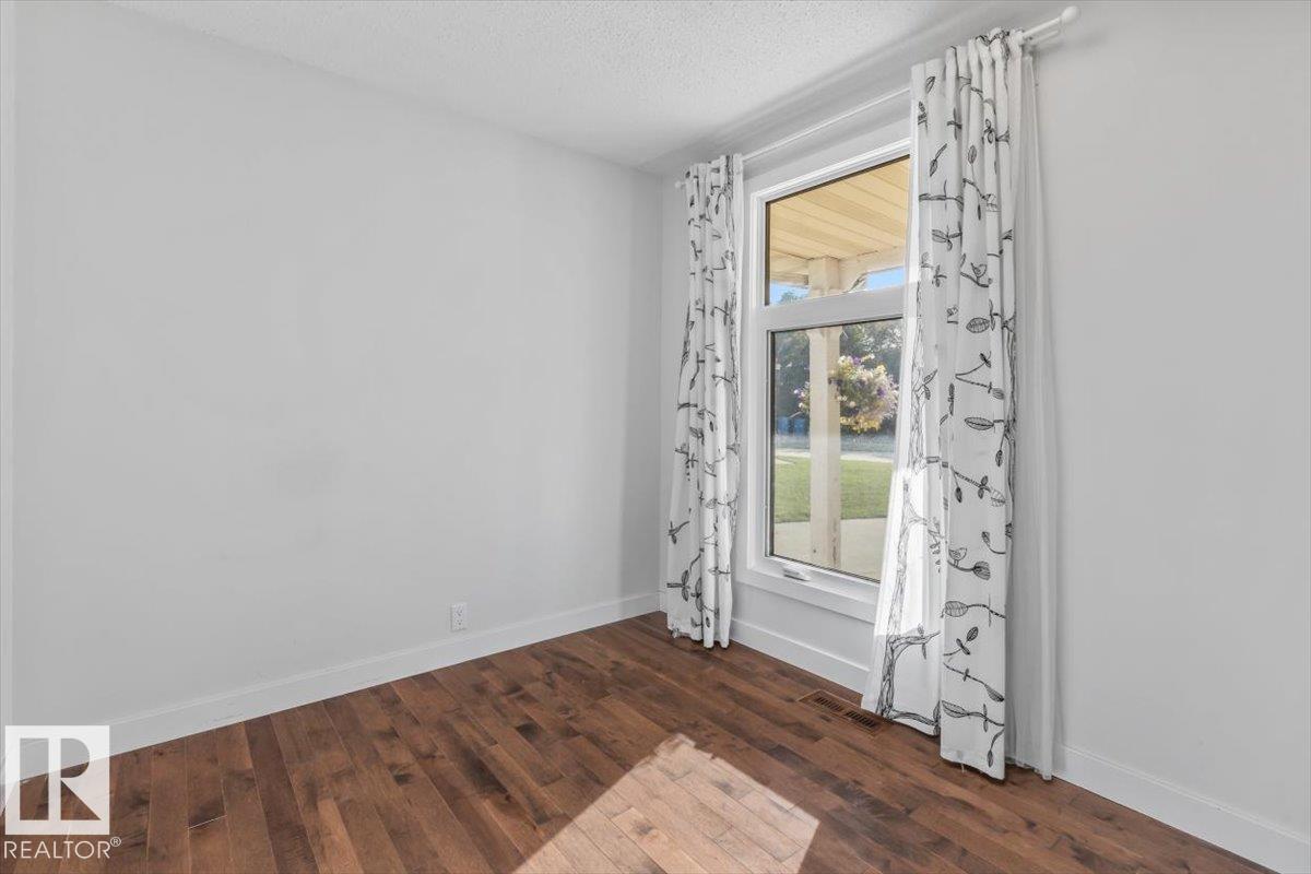 Photo 11 at 11728 33a Avenue NW, Sweet Grass, Edmonton