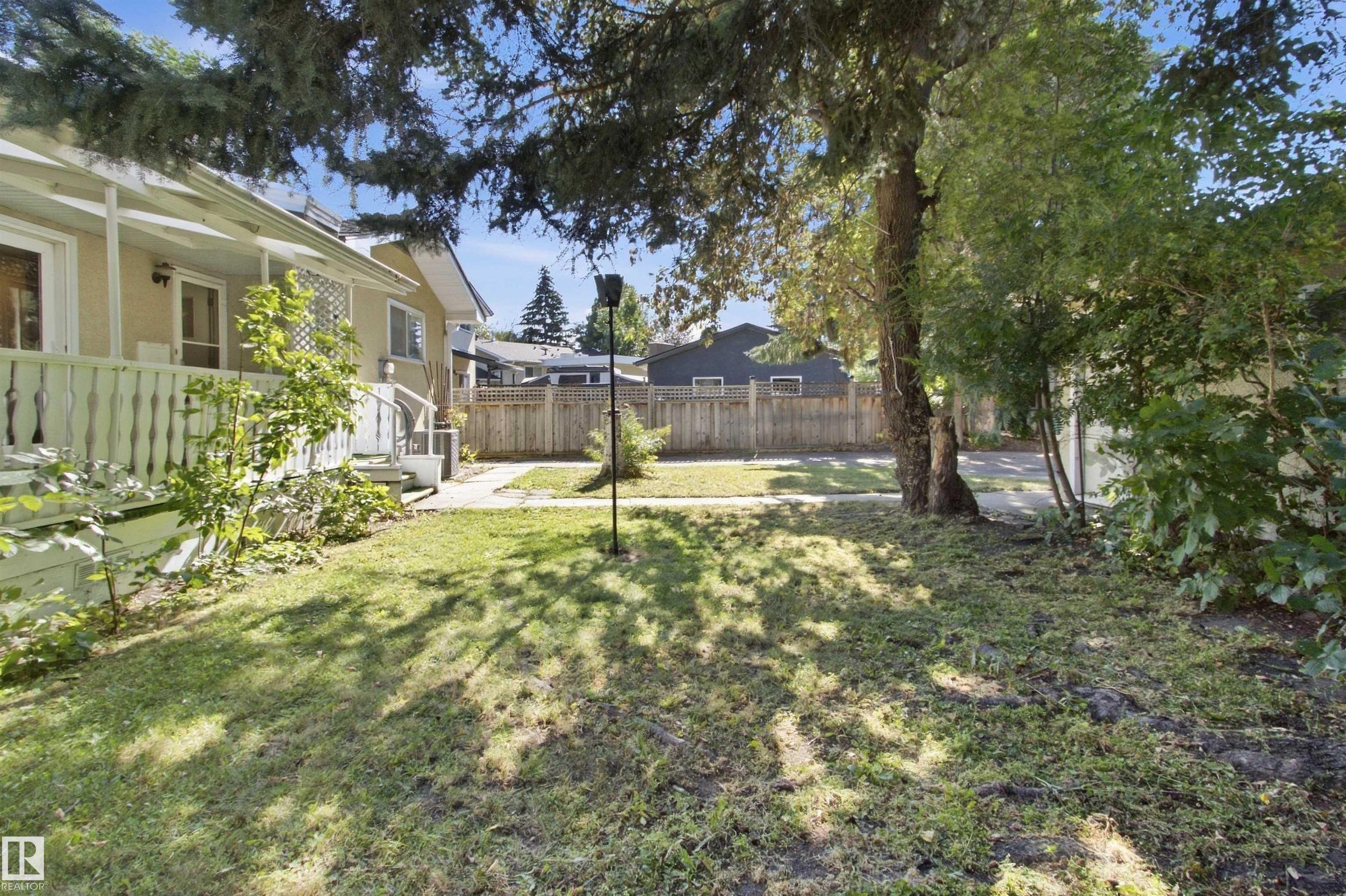 Listing photo thumbnail