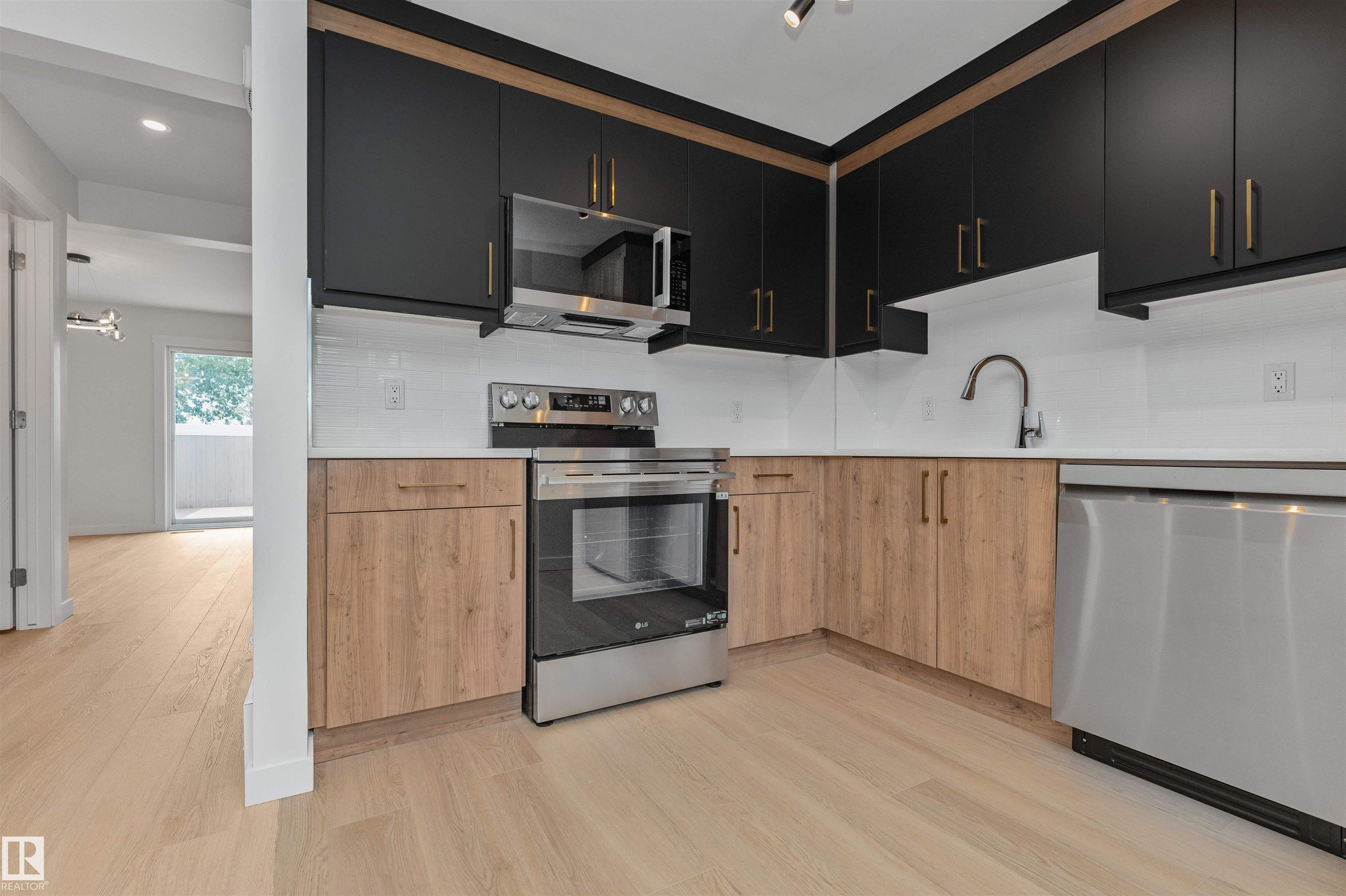 Photo 11 at 155 Woodborough Way NW, Bannerman, Edmonton