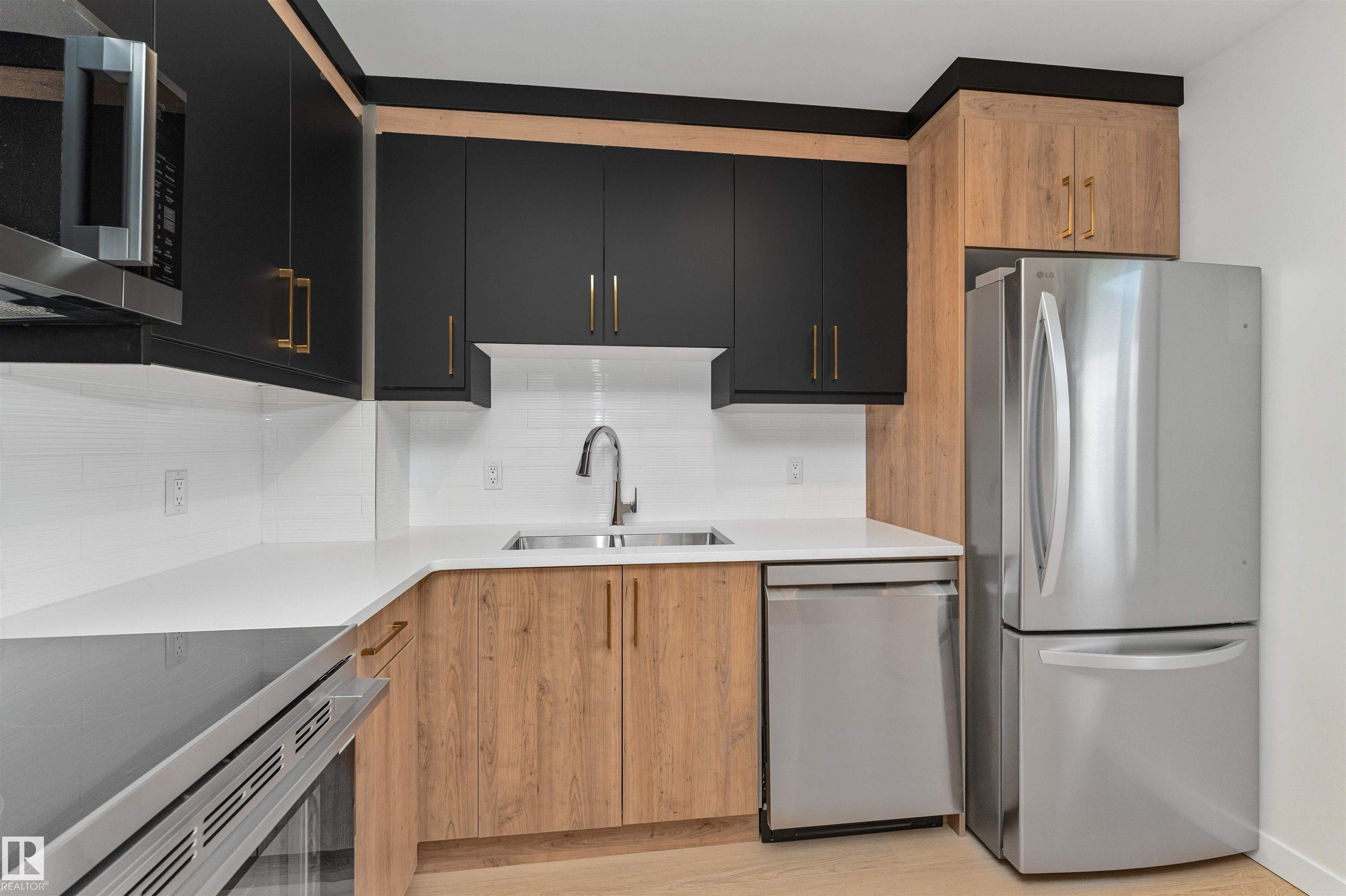 Photo 13 at 155 Woodborough Way NW, Bannerman, Edmonton