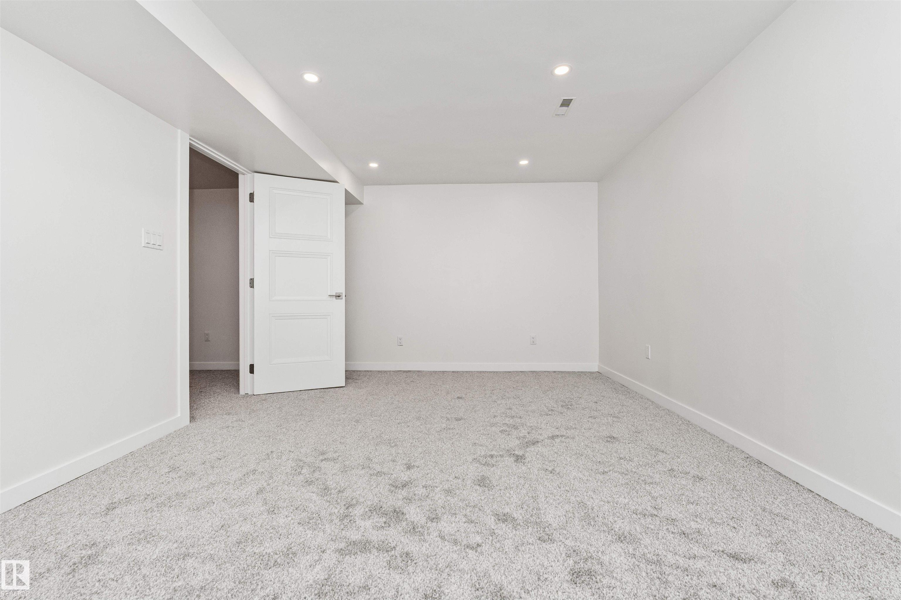 Photo 39 at 155 Woodborough Way NW, Bannerman, Edmonton