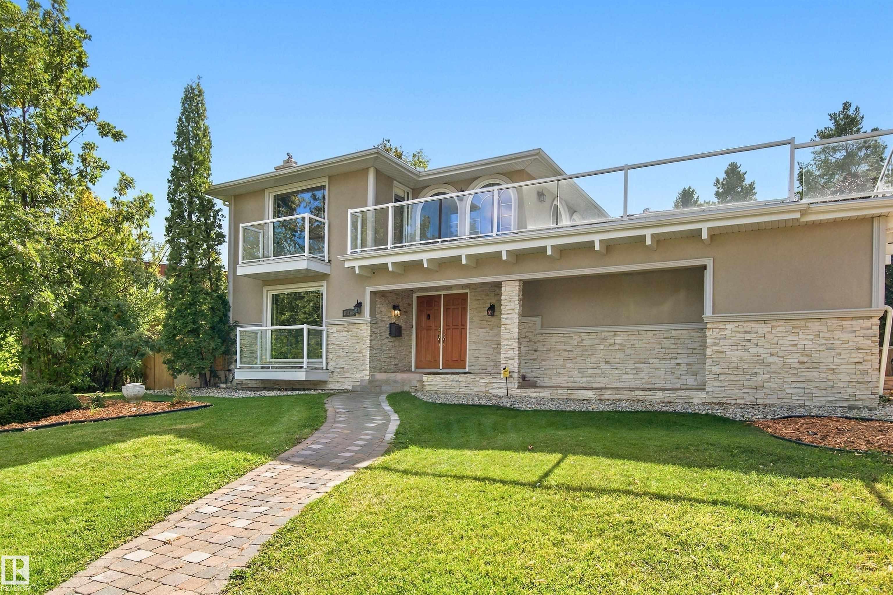 Listing photo thumbnail