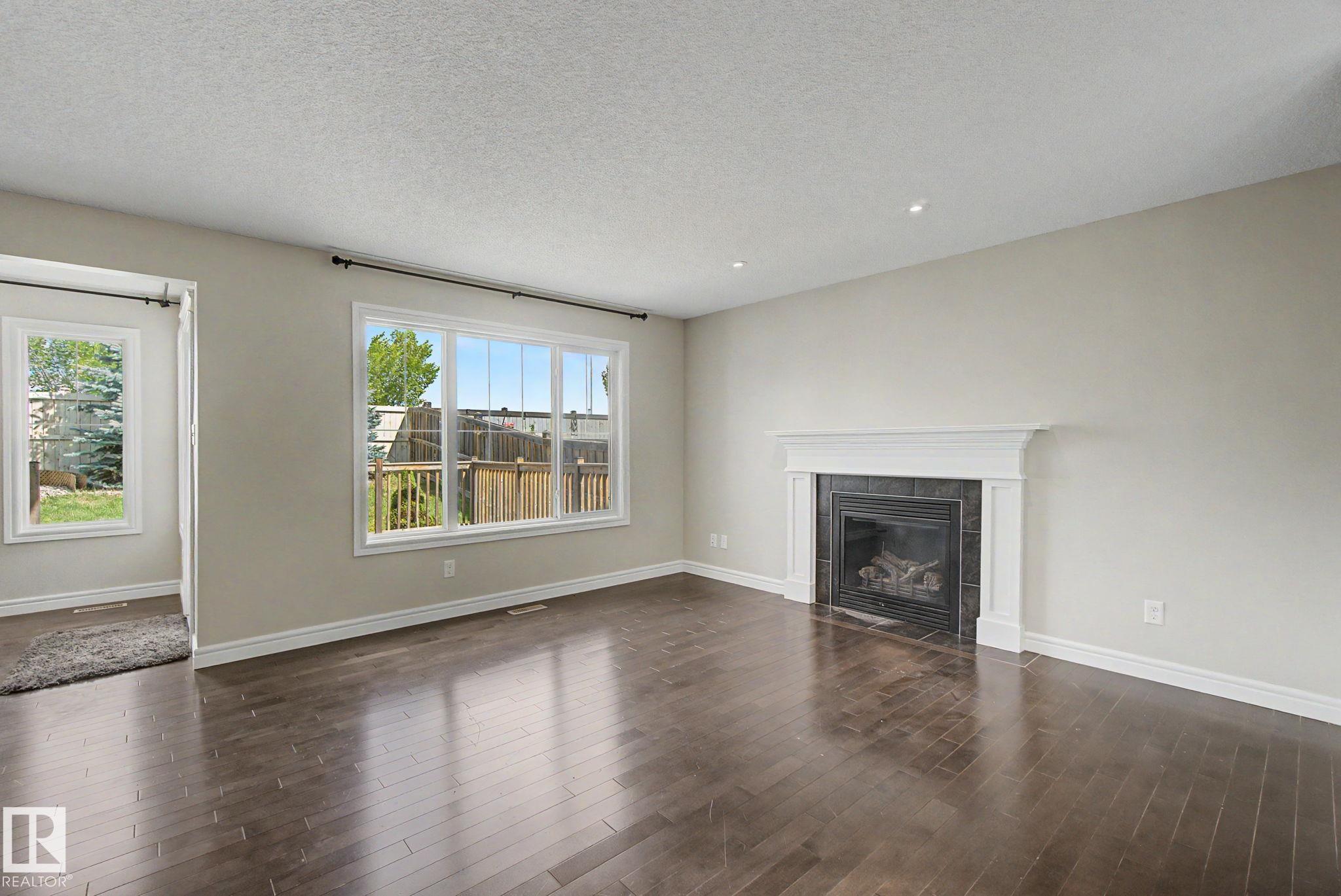 Photo 11 at 15868 10 Avenue SW, Glenridding Heights, Edmonton