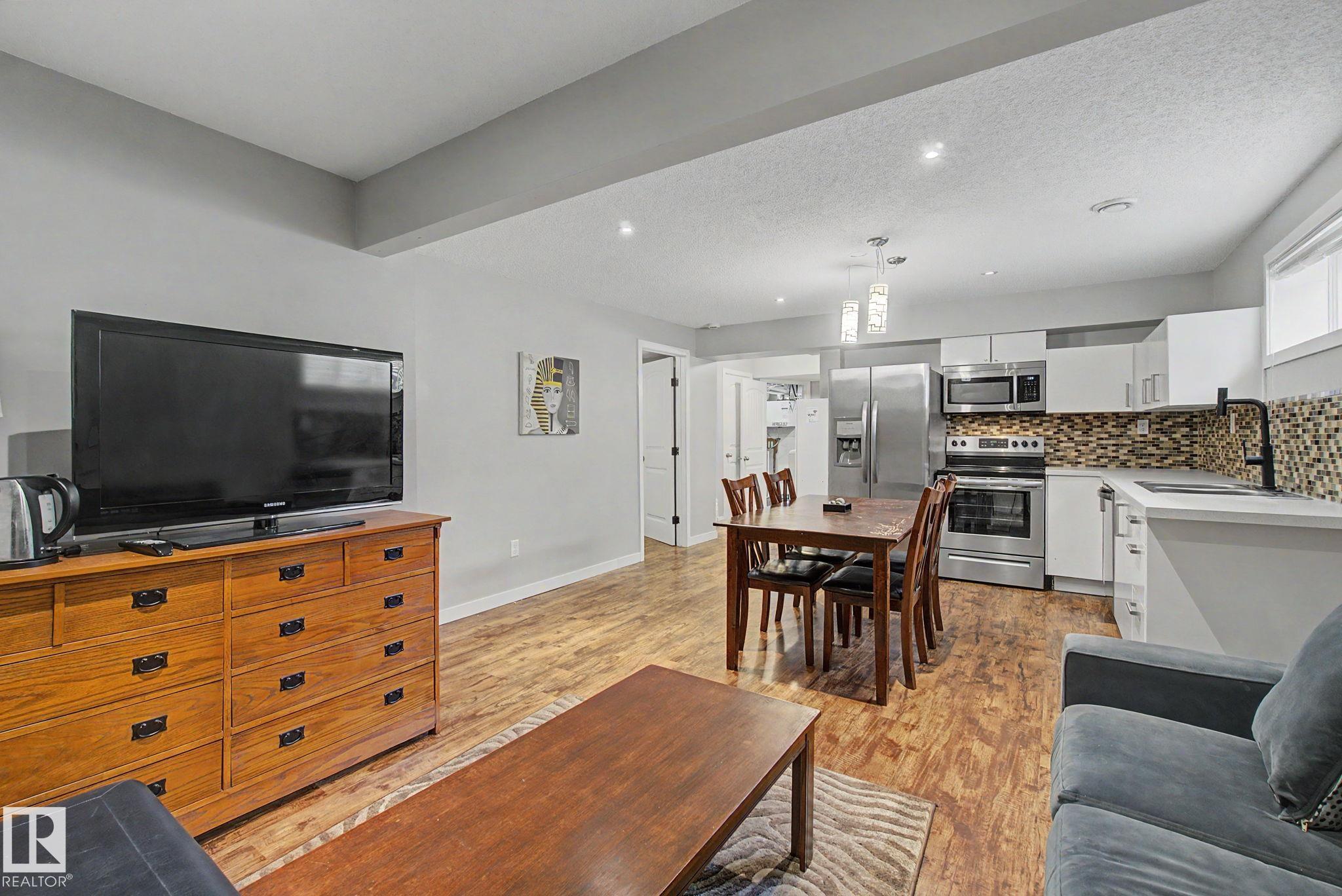 Photo 42 at 15868 10 Avenue SW, Glenridding Heights, Edmonton
