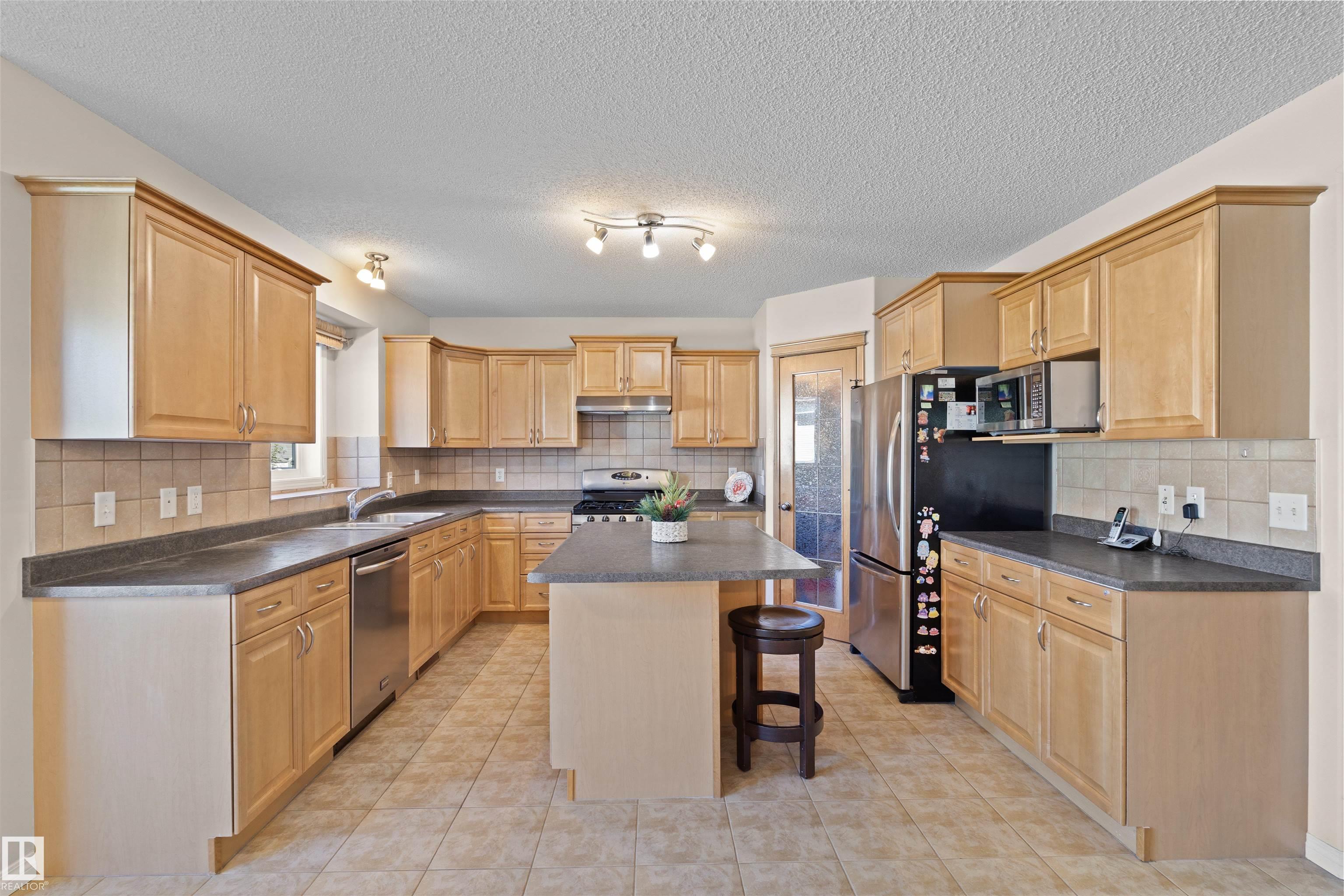 Photo 5 at 20616 56 Avenue NW, The Hamptons, Edmonton