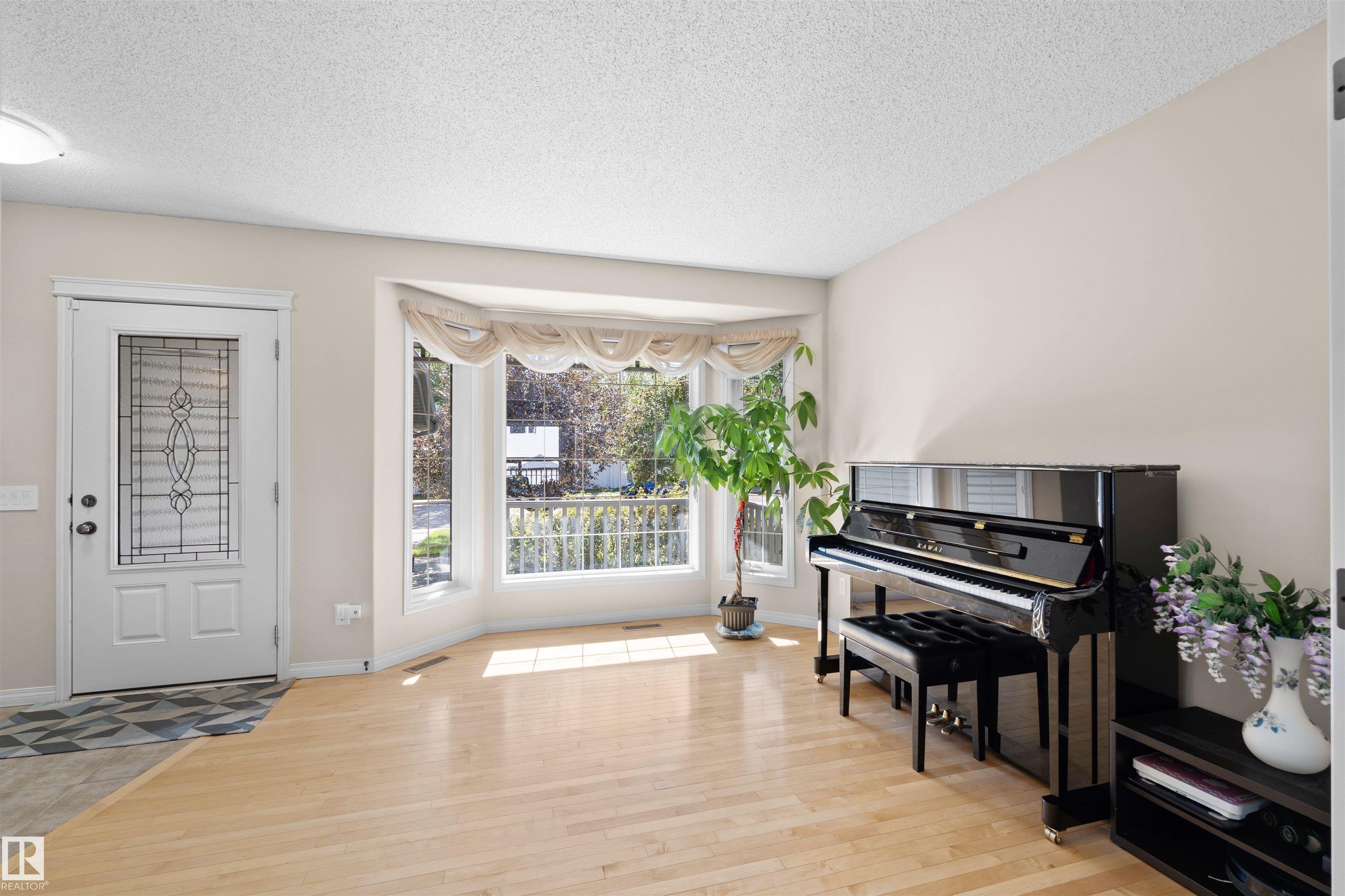 Photo 7 at 20616 56 Avenue NW, The Hamptons, Edmonton