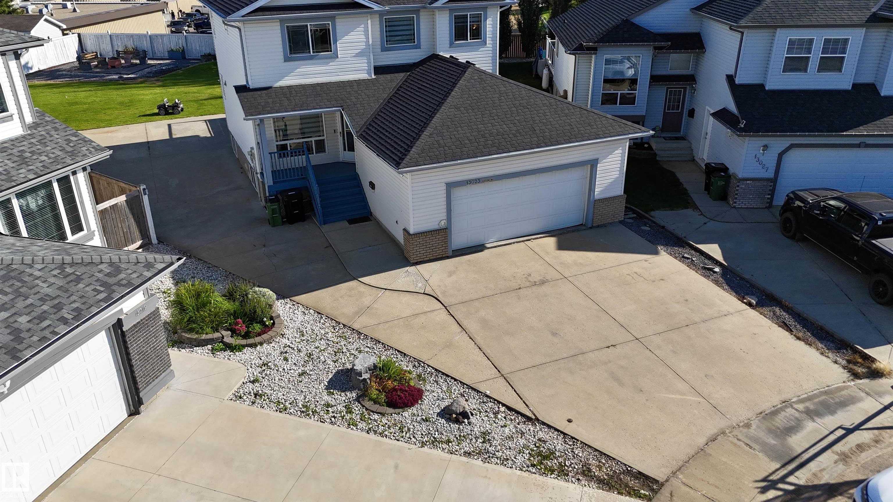 Photo 2 at 13023 Hudson Way NW, Hudson, Edmonton