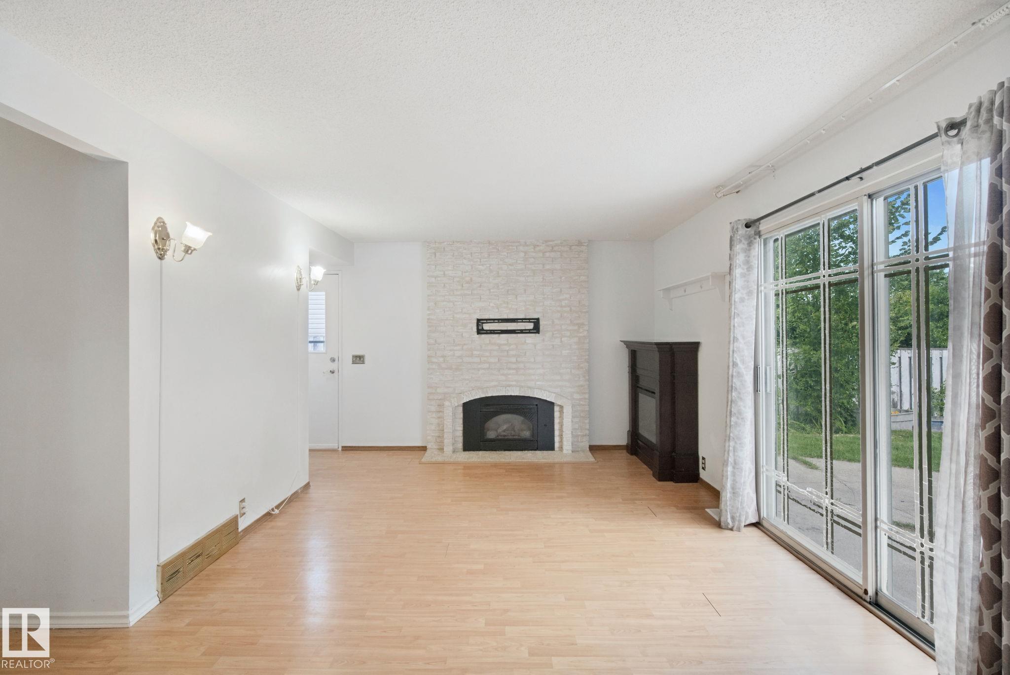 Photo 22 at 8807 181 Street NW, Belmead, Edmonton