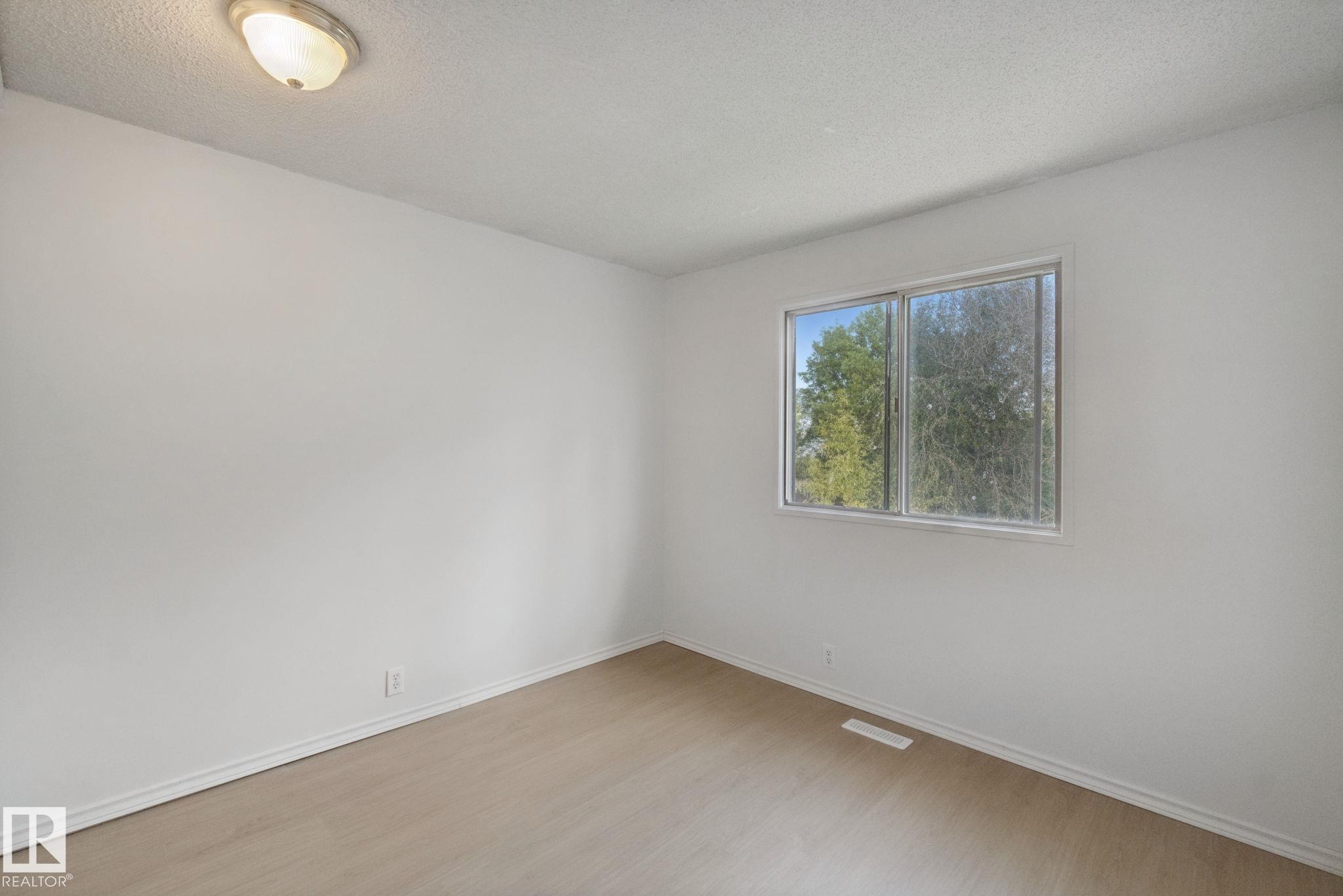 Photo 36 at 8807 181 Street NW, Belmead, Edmonton