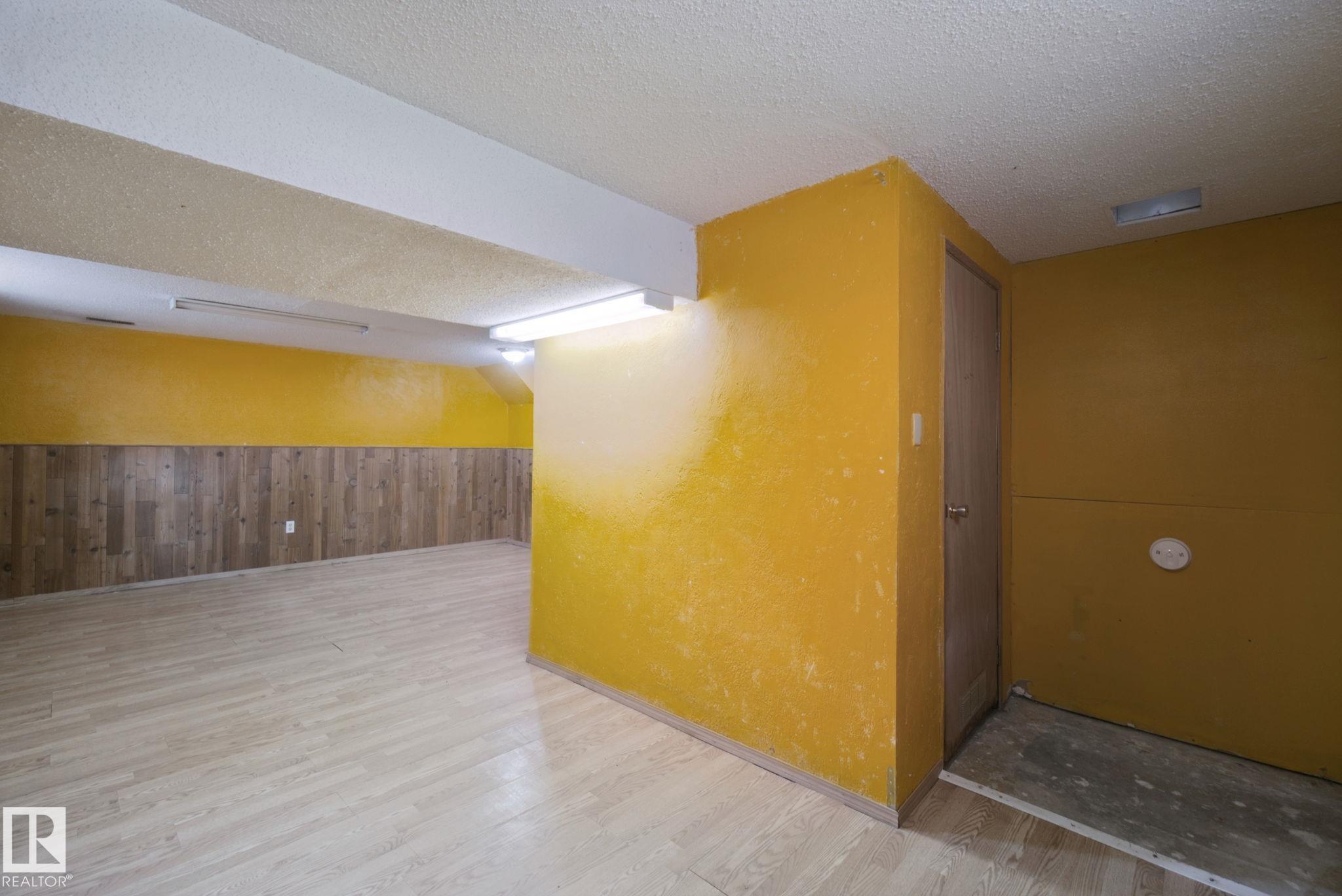 Photo 46 at 8807 181 Street NW, Belmead, Edmonton