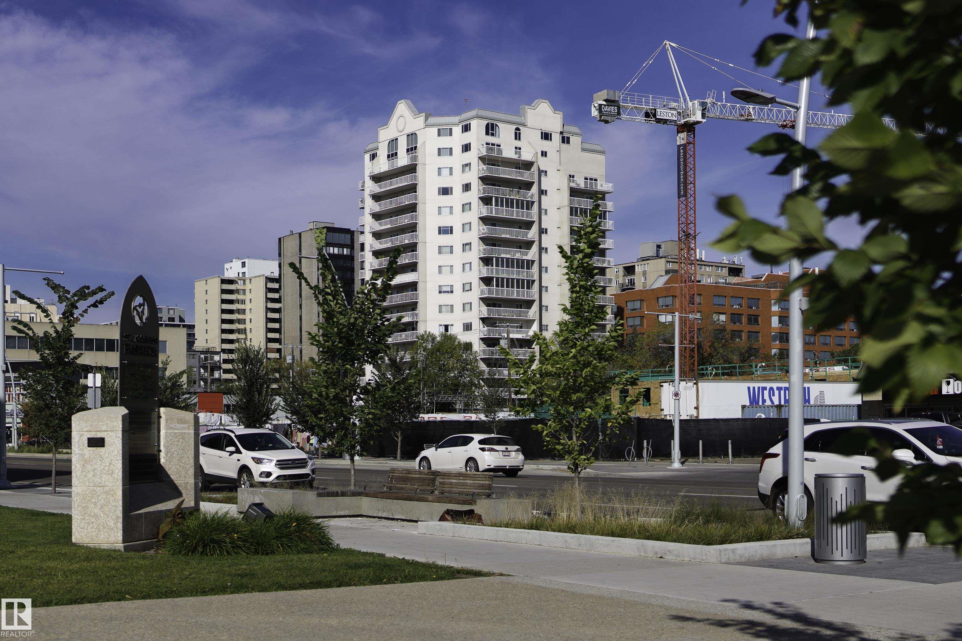 Photo 2 at 1504 - 10130 114 Street NW, Wîhkwêntôwin, Edmonton
