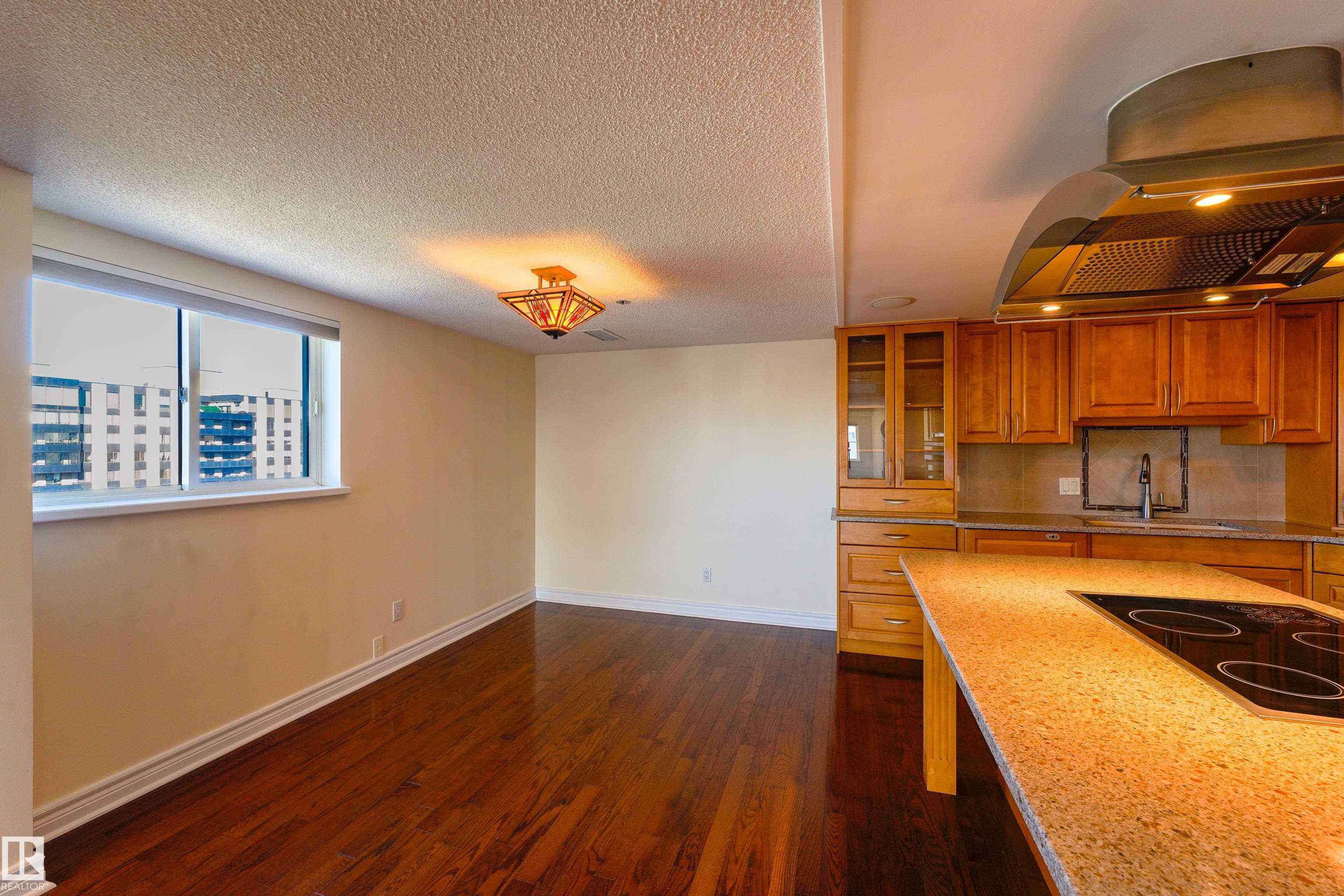 Photo 19 at 1504 - 10130 114 Street NW, Wîhkwêntôwin, Edmonton