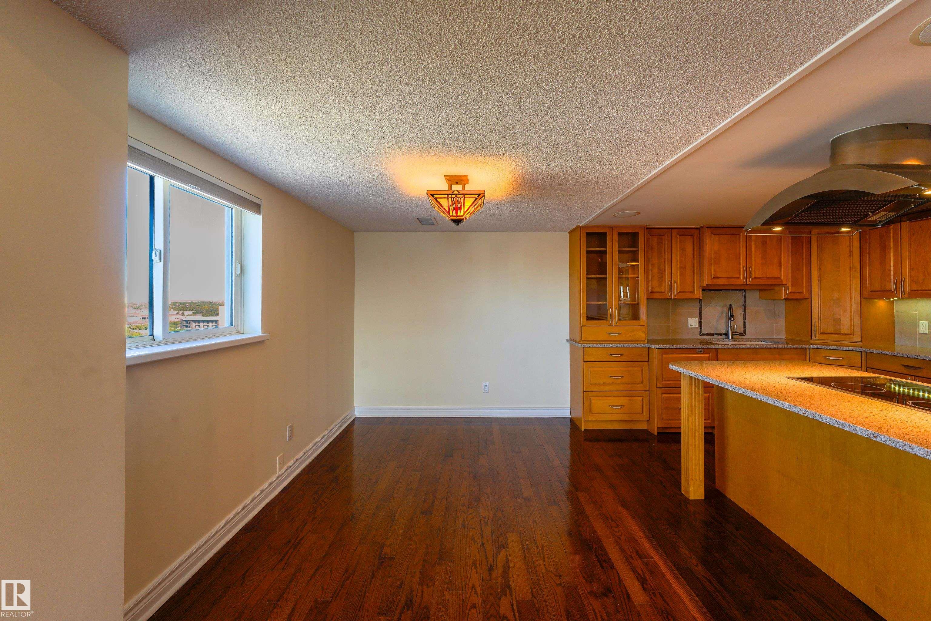 Photo 20 at 1504 - 10130 114 Street NW, Wîhkwêntôwin, Edmonton