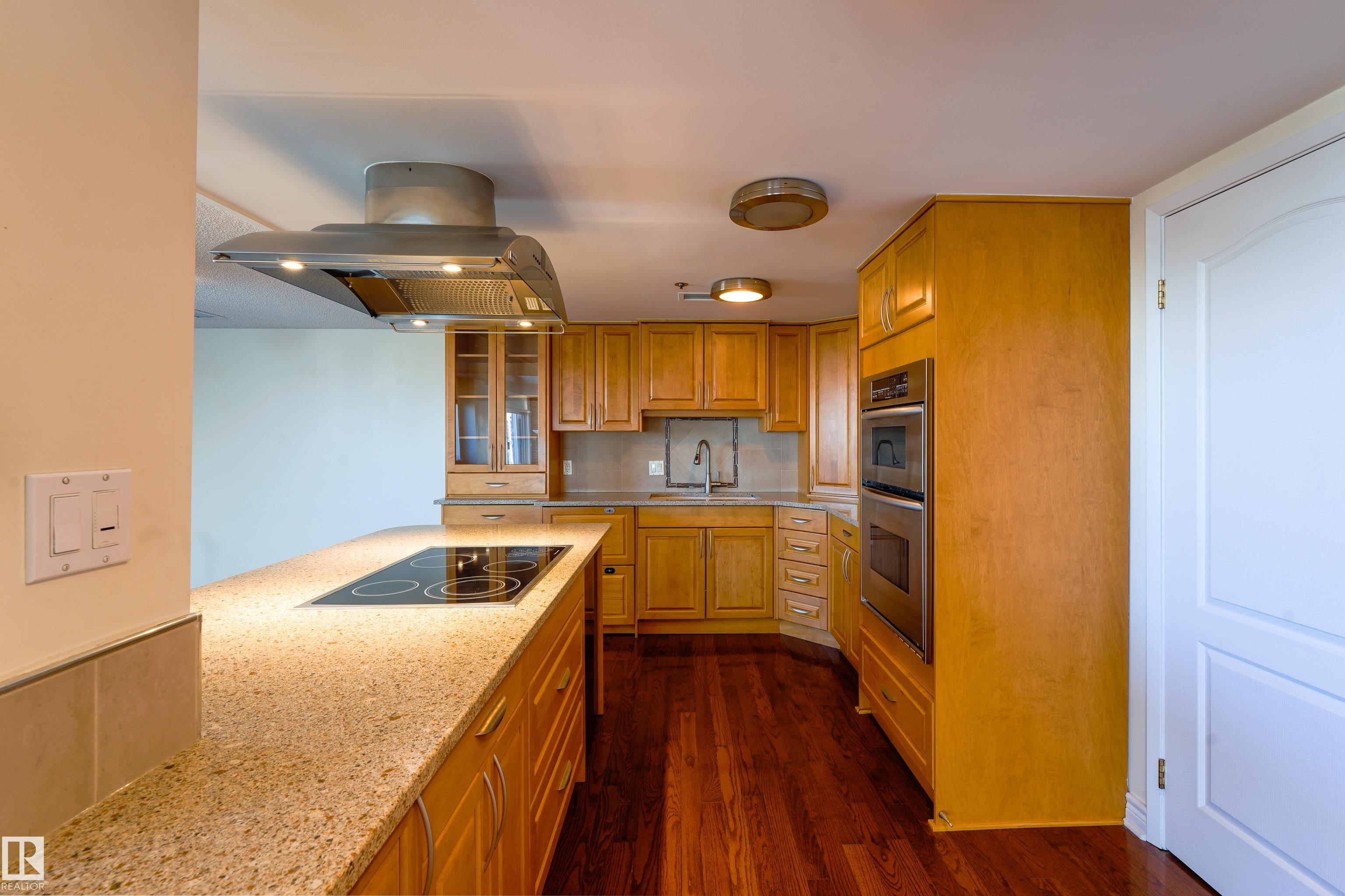 Photo 25 at 1504 - 10130 114 Street NW, Wîhkwêntôwin, Edmonton