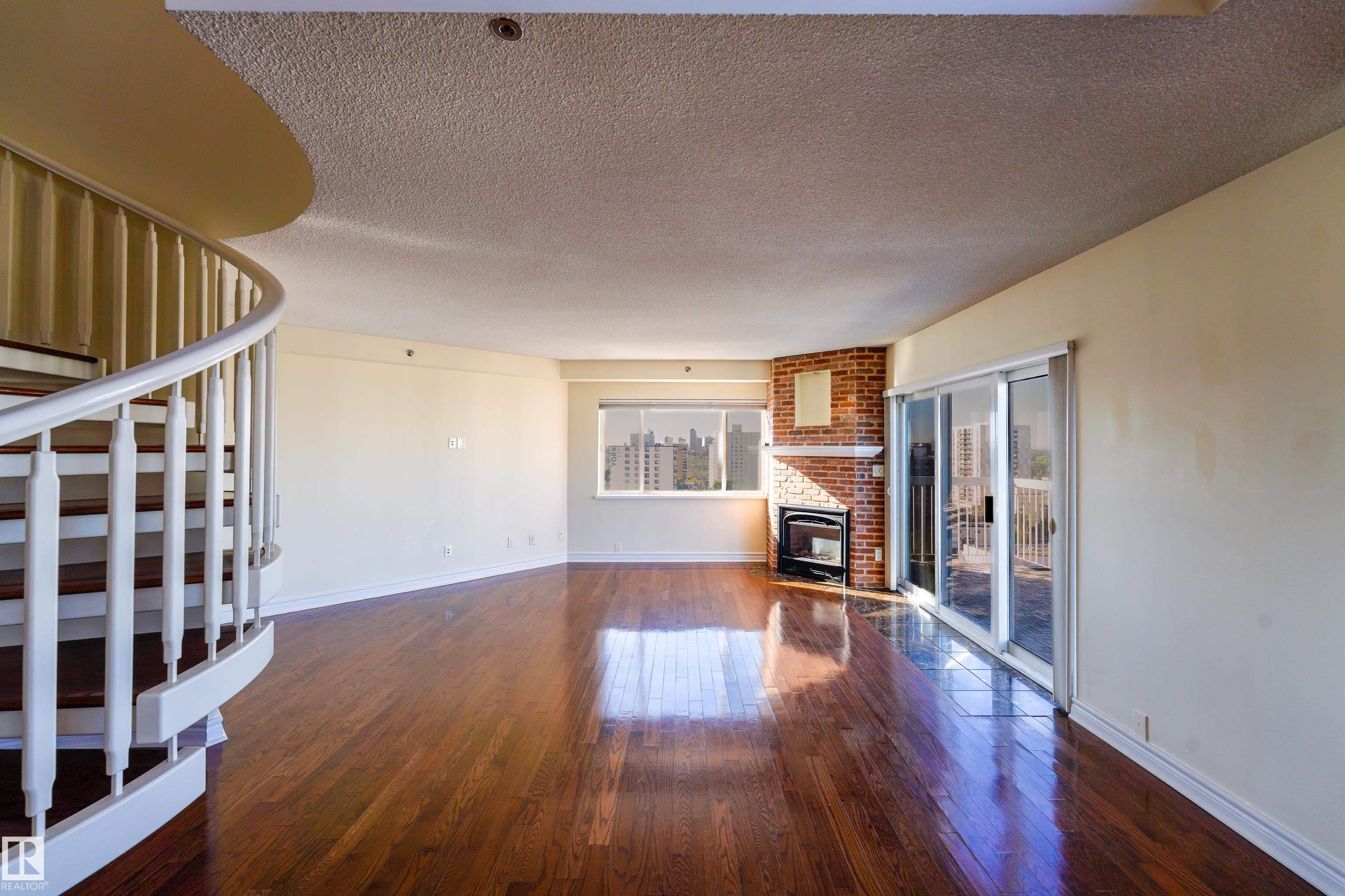 Photo 10 at 1504 - 10130 114 Street NW, Wîhkwêntôwin, Edmonton