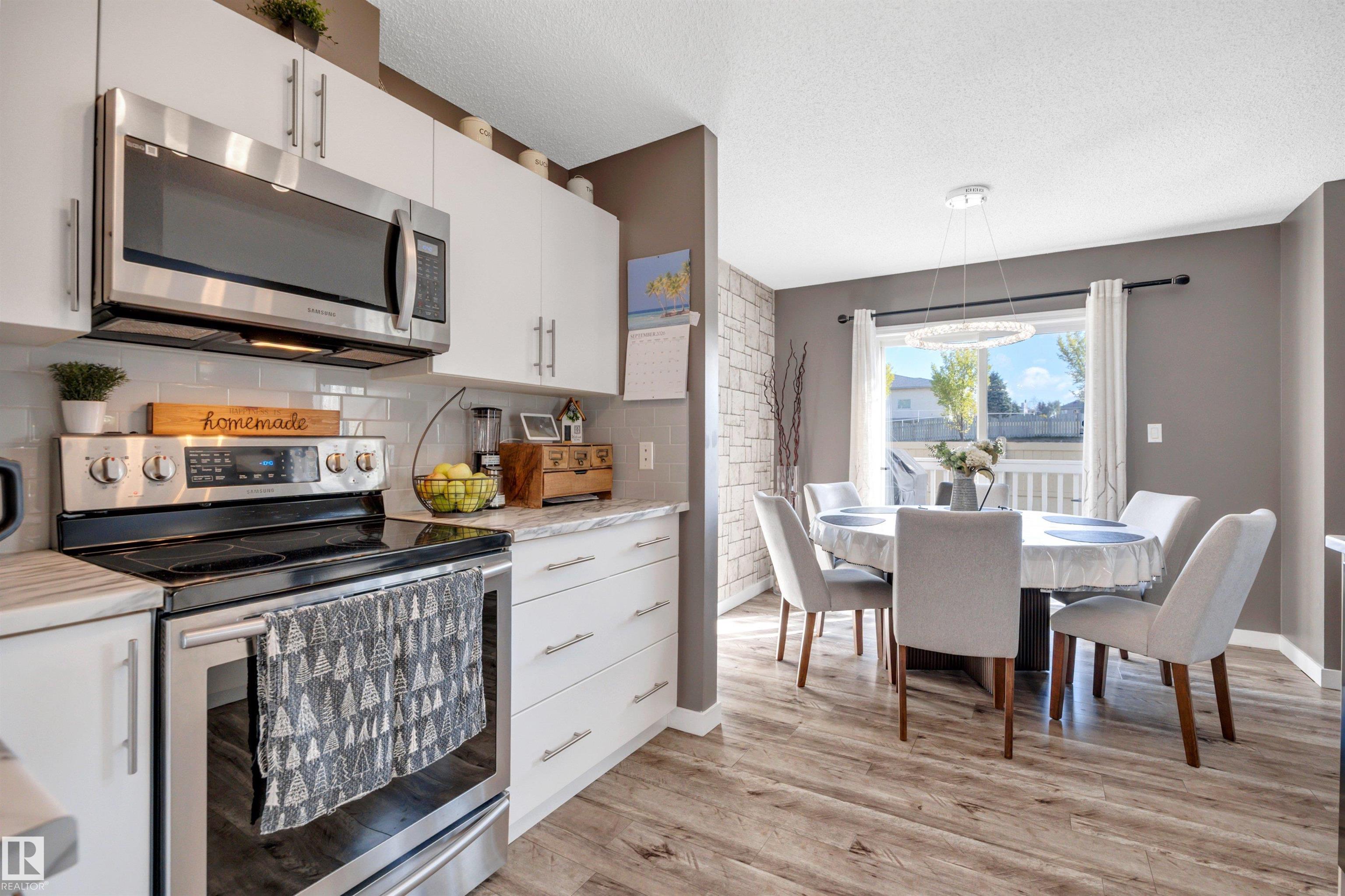 Photo 12 at 13 - 6608 158 Avenue NW, Ozerna, Edmonton