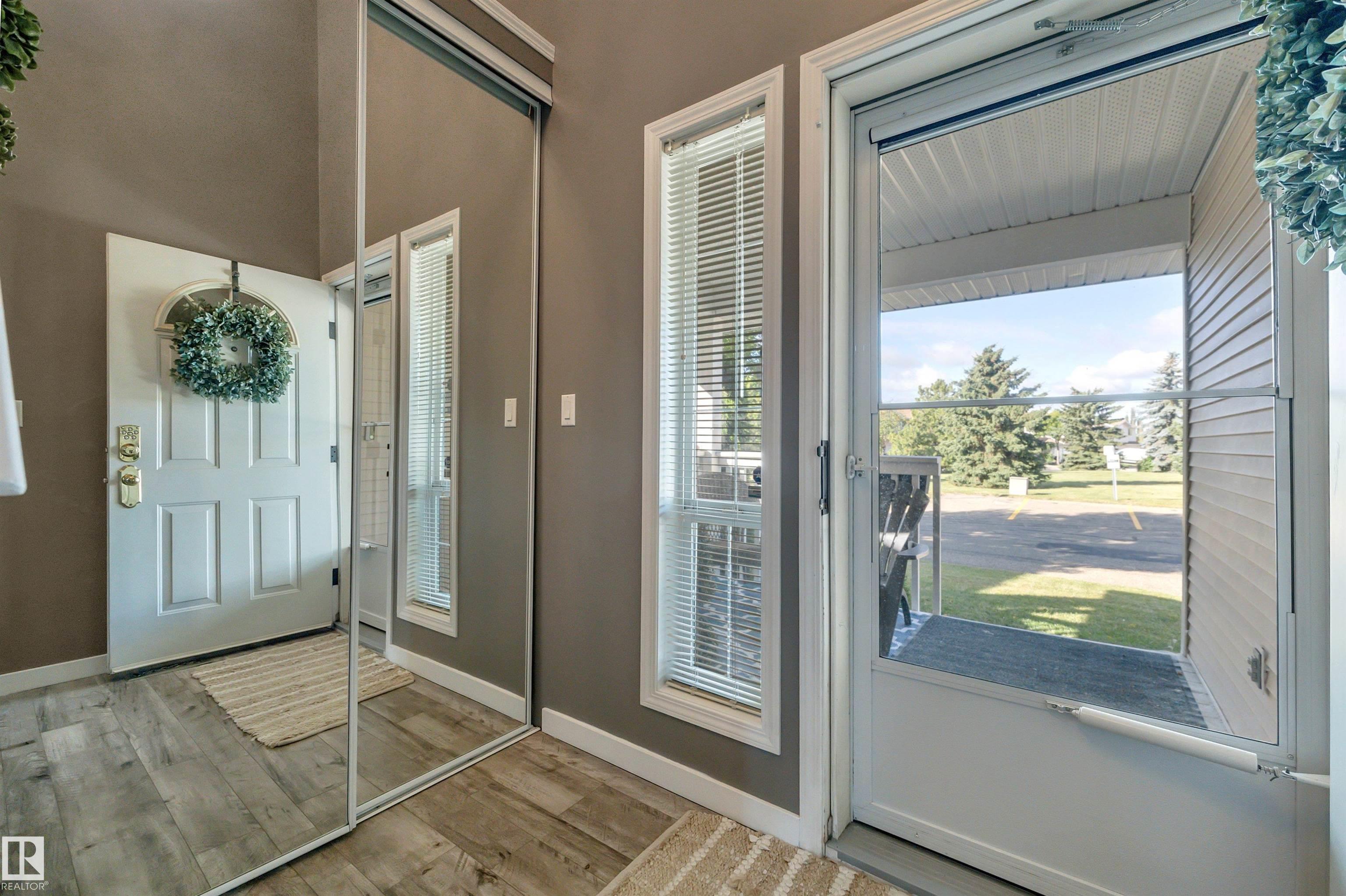Photo 5 at 13 - 6608 158 Avenue NW, Ozerna, Edmonton