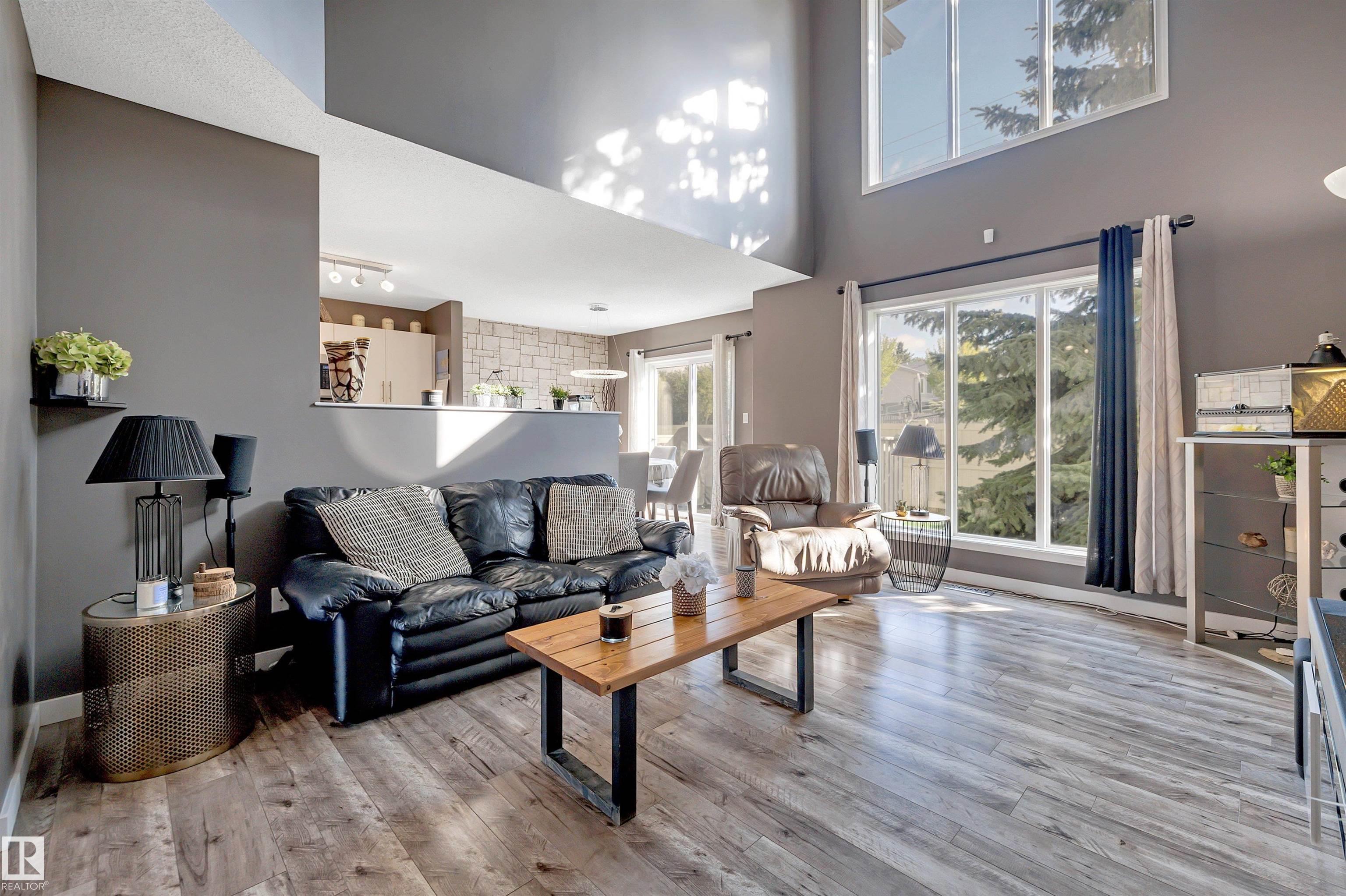 Photo 8 at 13 - 6608 158 Avenue NW, Ozerna, Edmonton