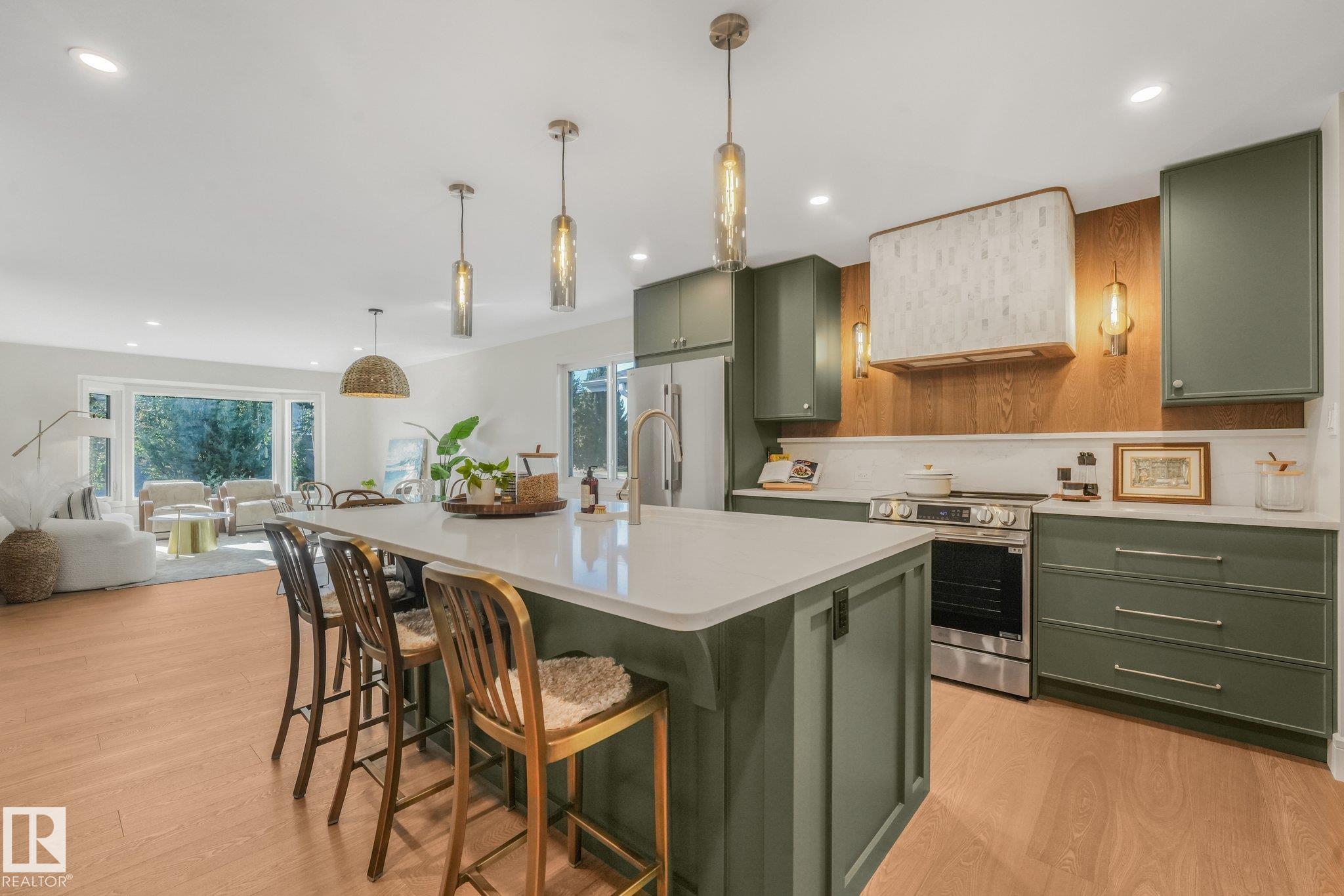 2031 104a Street NW, Keheewin, Edmonton 2