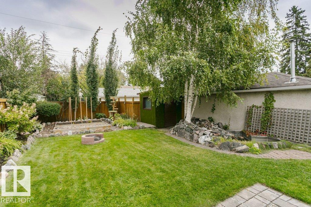 Photo 24 at 12255 Dovercourt Crescent NW, Dovercourt, Edmonton