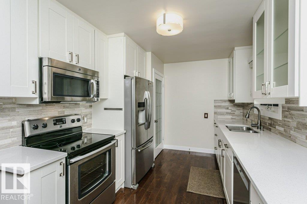 Photo 7 at 12255 Dovercourt Crescent NW, Dovercourt, Edmonton