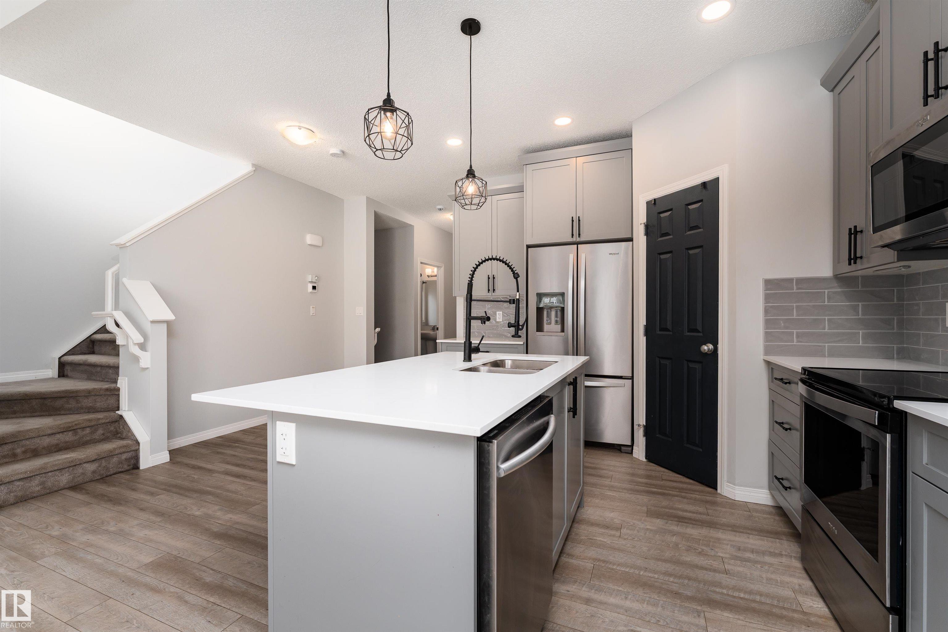 Photo 4 at 6484 King Wynd SW, Keswick, Edmonton