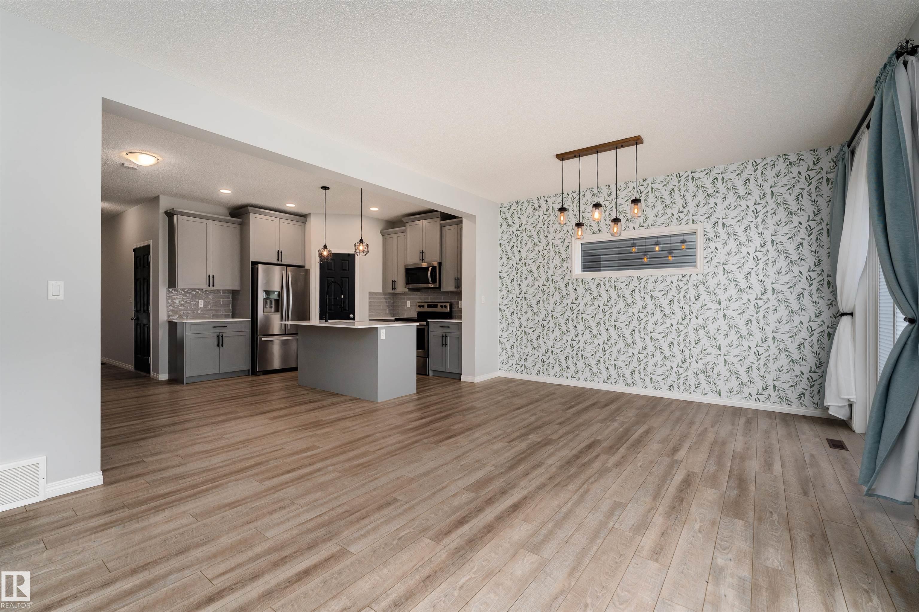 Photo 5 at 6484 King Wynd SW, Keswick, Edmonton