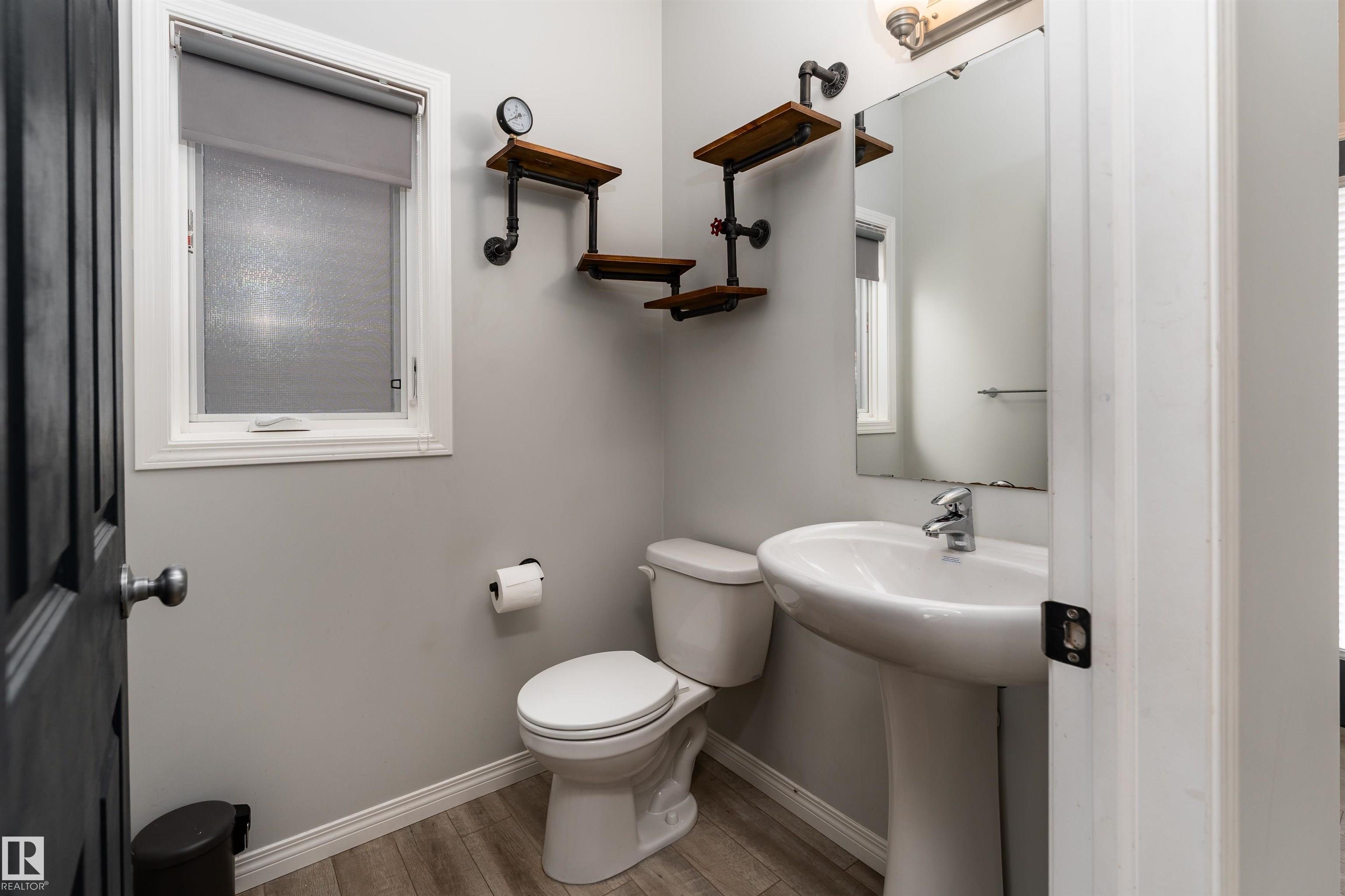 Photo 10 at 6484 King Wynd SW, Keswick, Edmonton