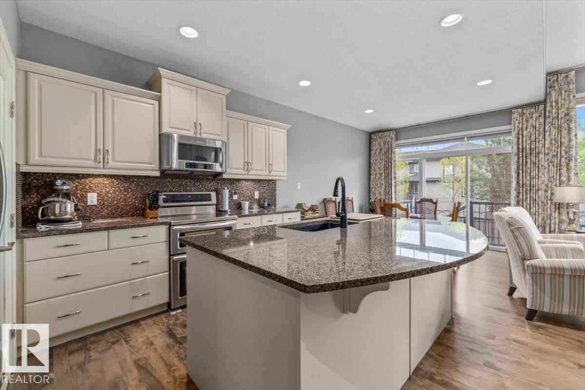 Photo 2 at 647 Cantor Landing SW, Callaghan, Edmonton