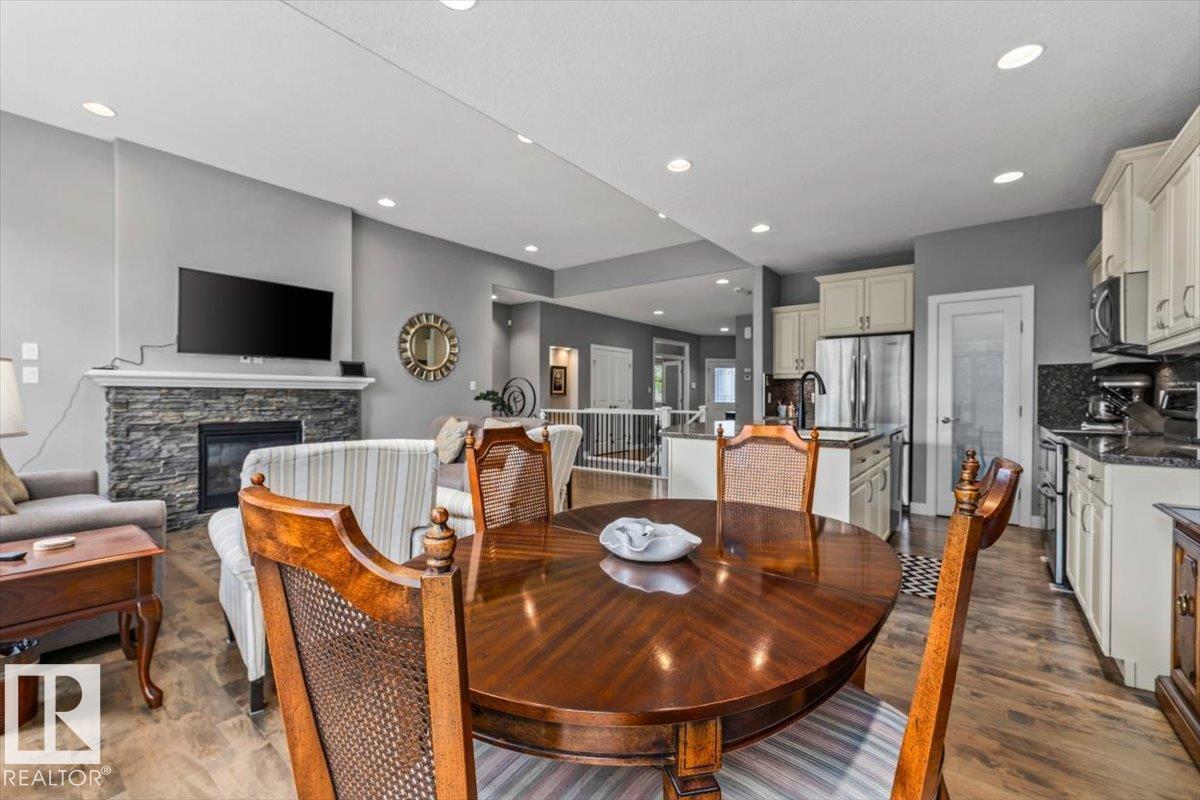 Photo 11 at 647 Cantor Landing SW, Callaghan, Edmonton