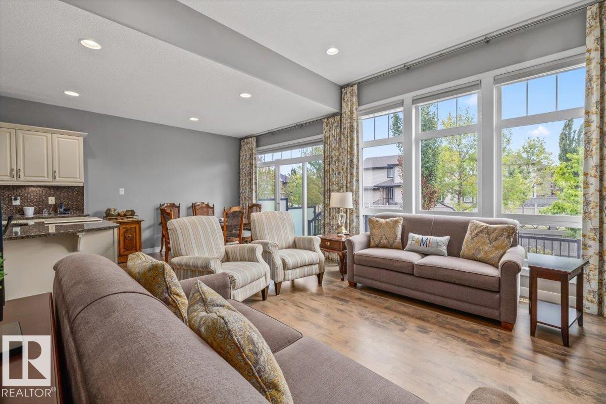 Photo 9 at 647 Cantor Landing SW, Callaghan, Edmonton