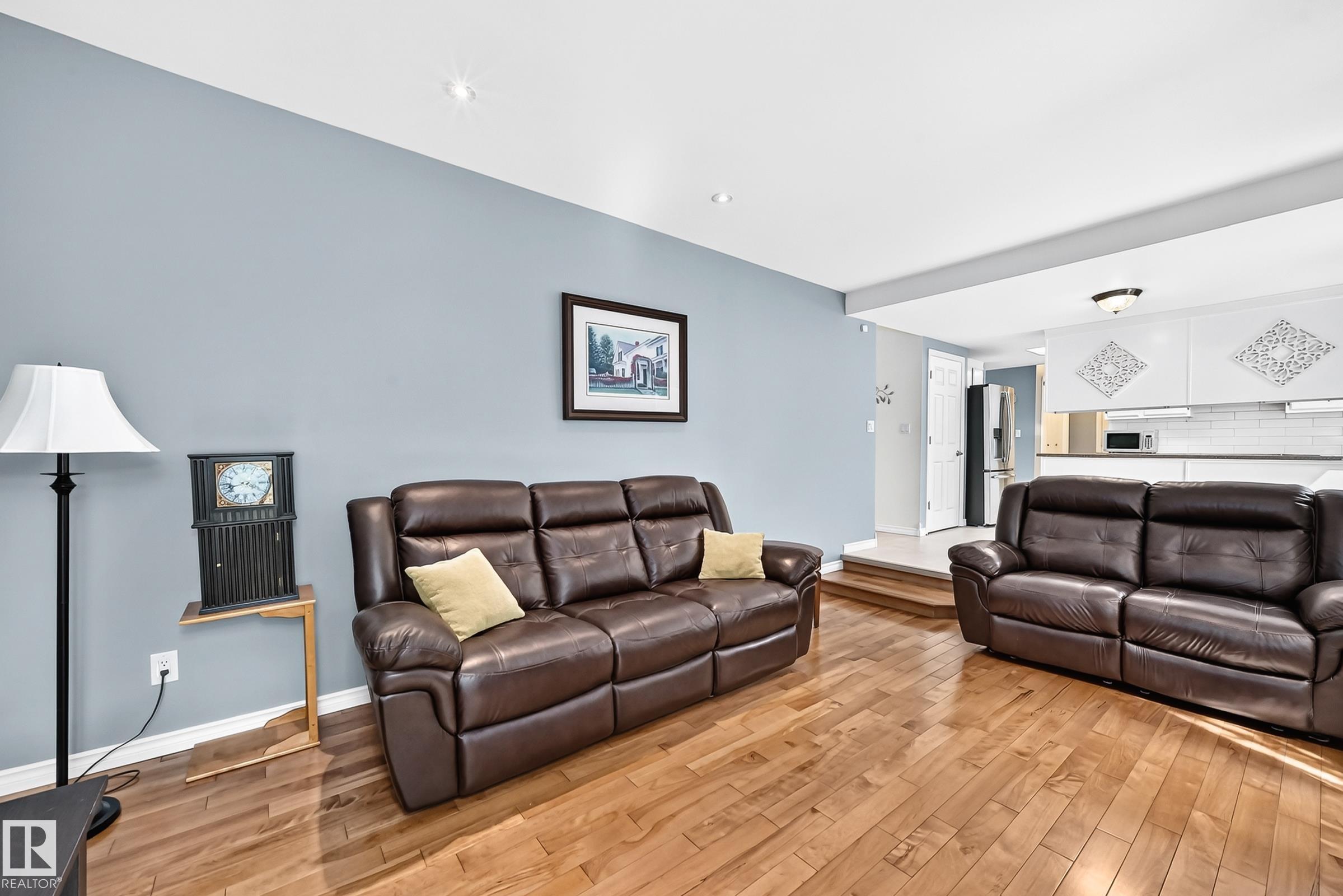 Photo 14 at 10451 26 Avenue NW, Ermineskin, Edmonton